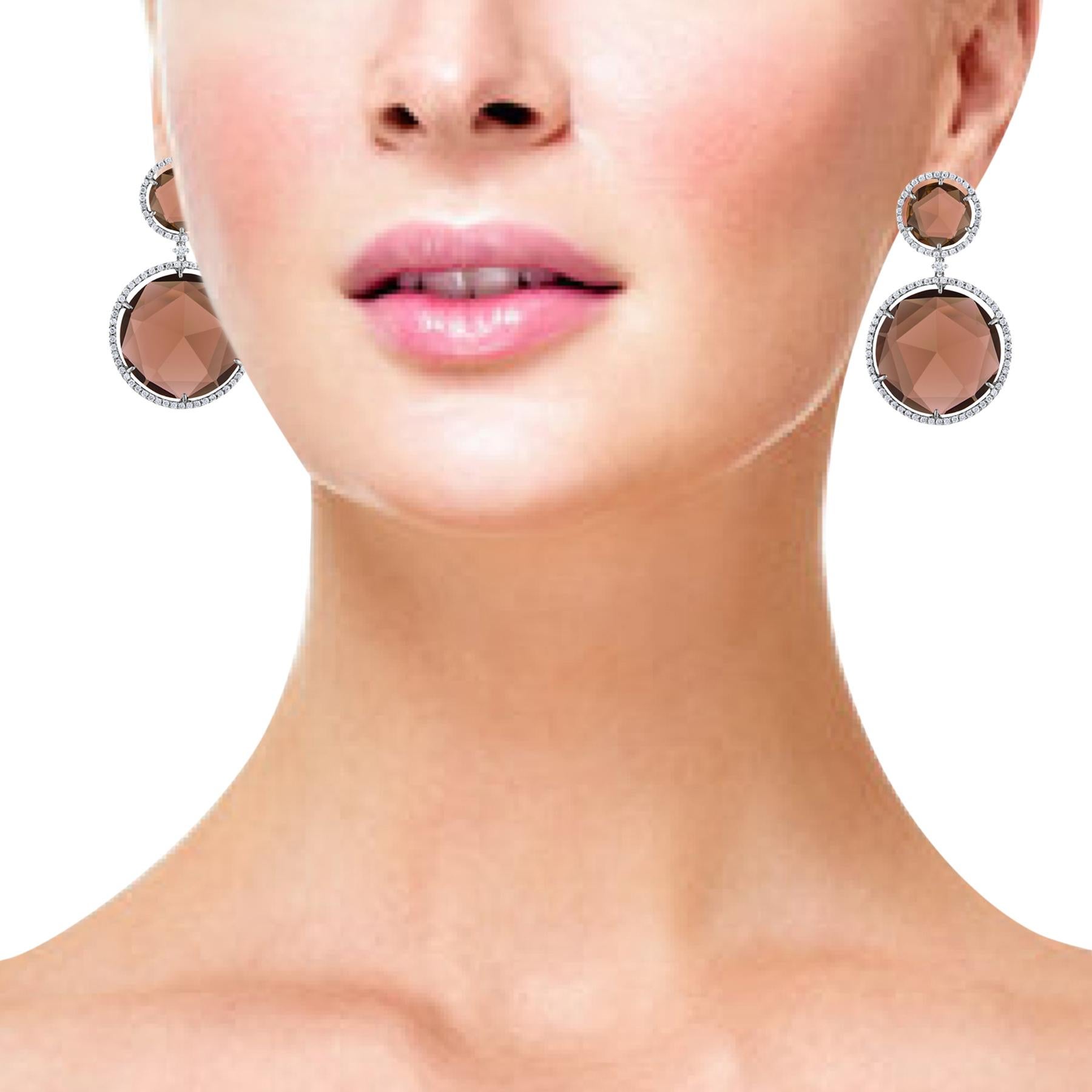 Boucles d'oreilles en or avec quartz fumé taillé en rose de 53 carats et diamants Unisexe en vente