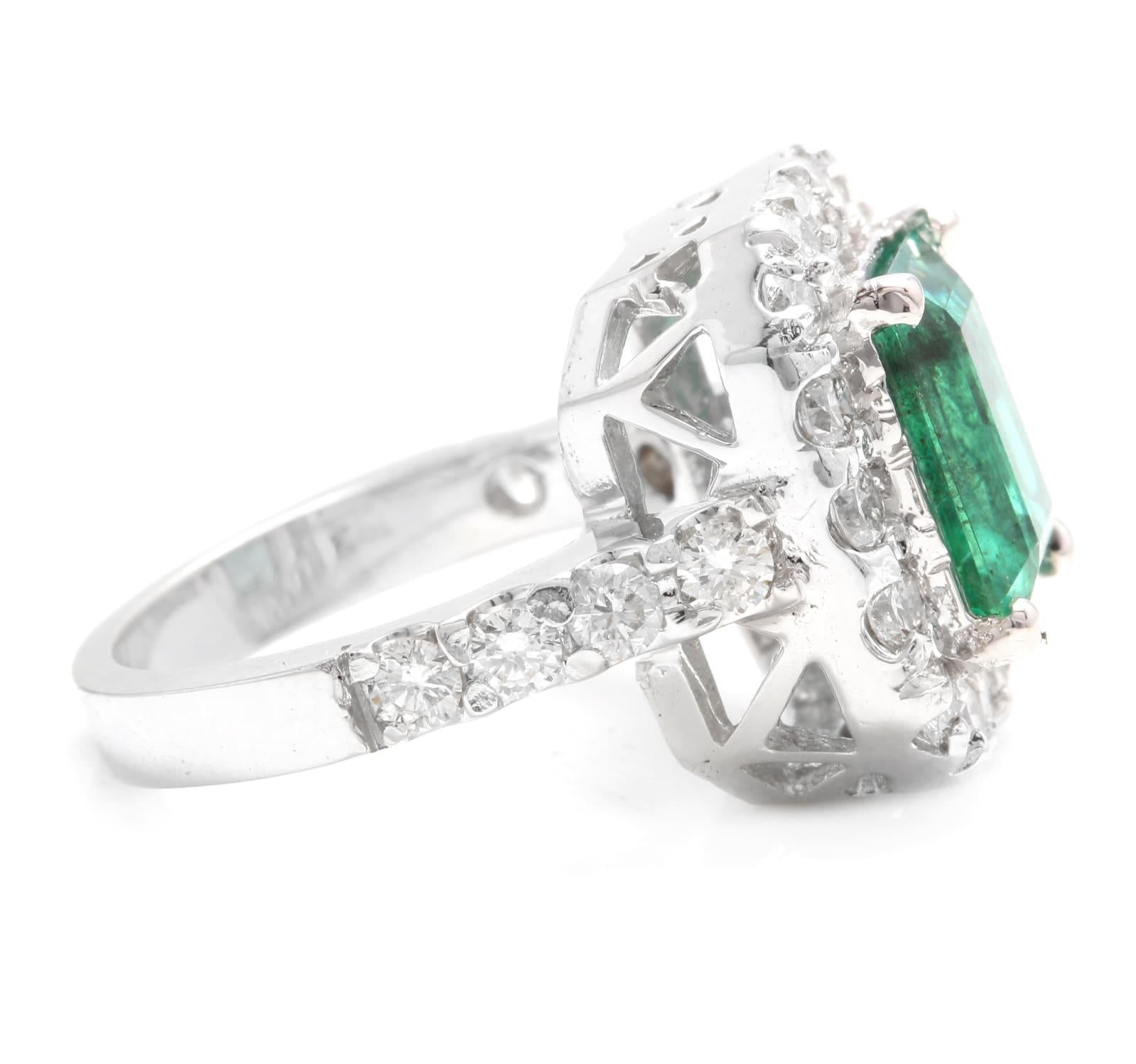 5.30 Carat Natural Emerald and Diamond 14 Karat Solid White Gold Ring In New Condition For Sale In Los Angeles, CA
