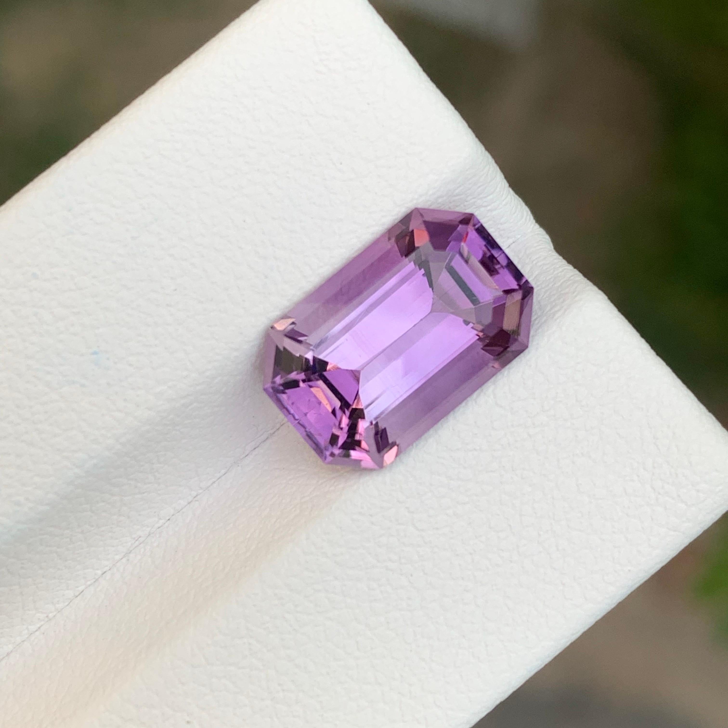 Emerald Cut 5.30 Carat Natural Loose Amethyst Emerald Shape Gemstone For Sale
