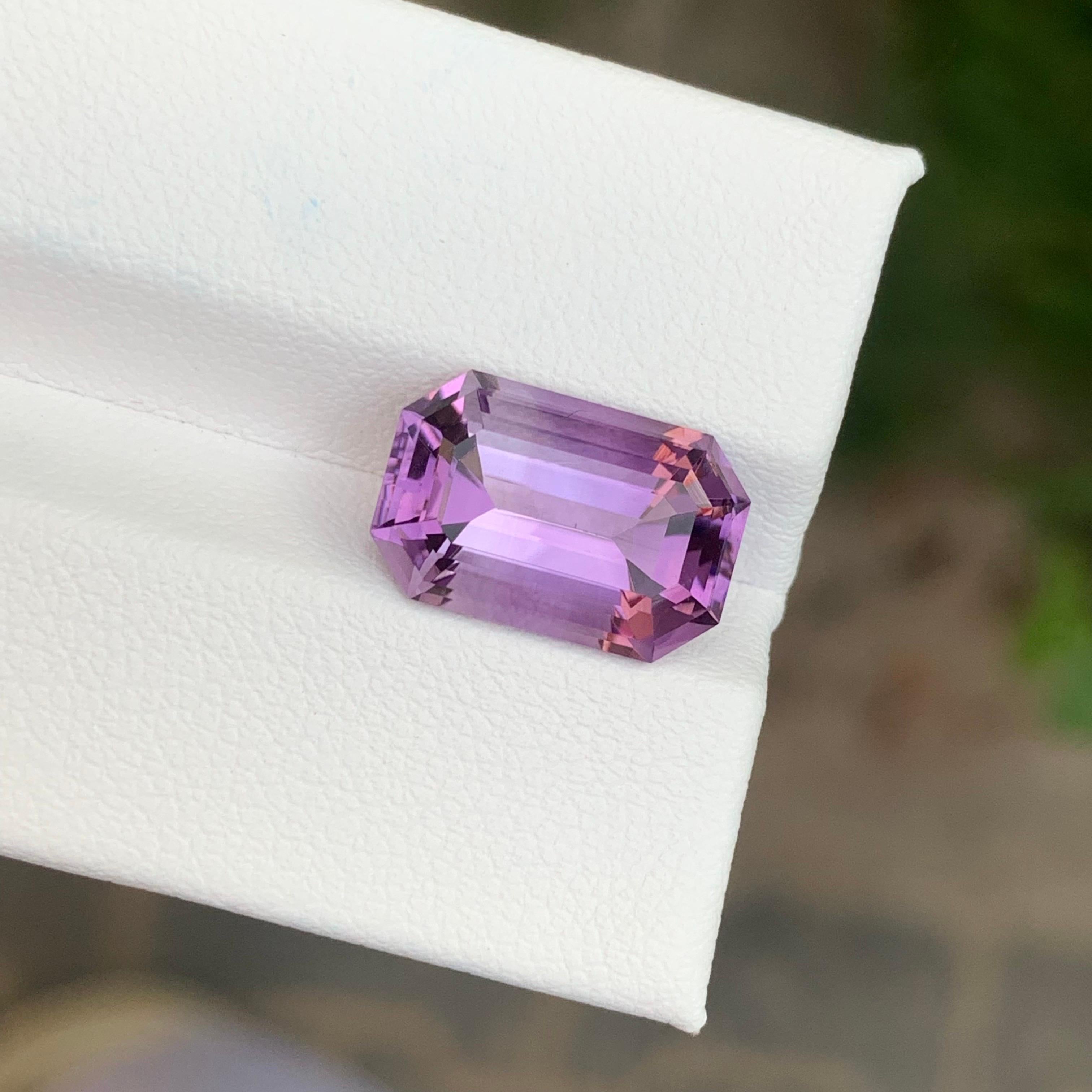 5.30 Carat Natural Loose Amethyst Emerald Shape Gemstone For Sale 3