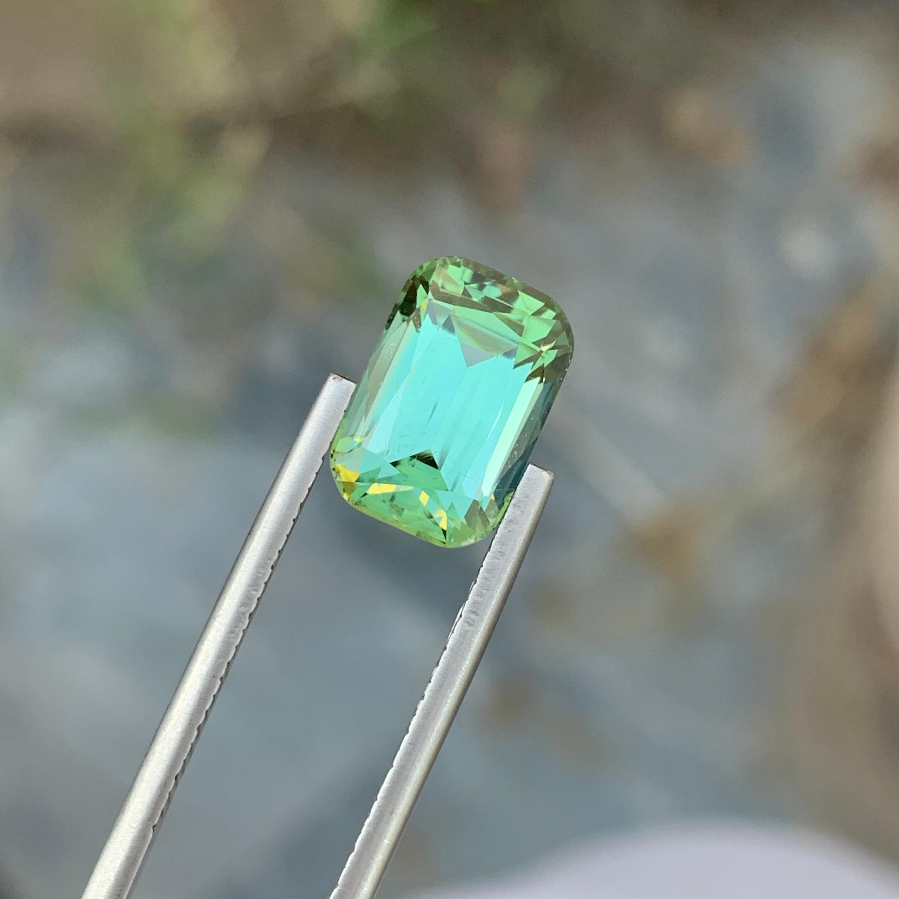 Top AAA 5.30 Carat Natural Loose Bright Mint Green Tourmaline Cushion Shape Gem  For Sale 6