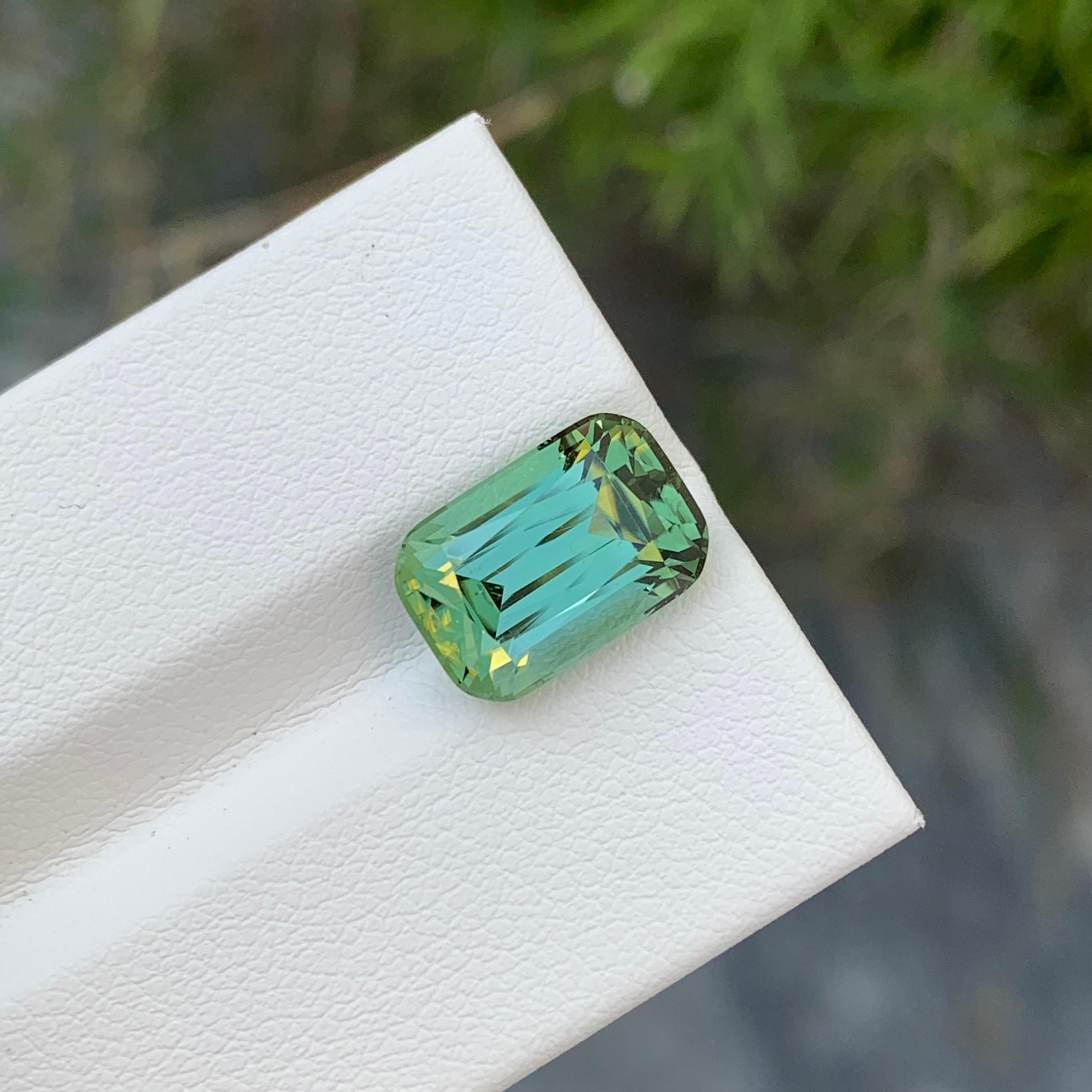 Top AAA 5,30 carati di tormalina verde menta brillante sciolta naturale a forma di cuscino in vendita 2