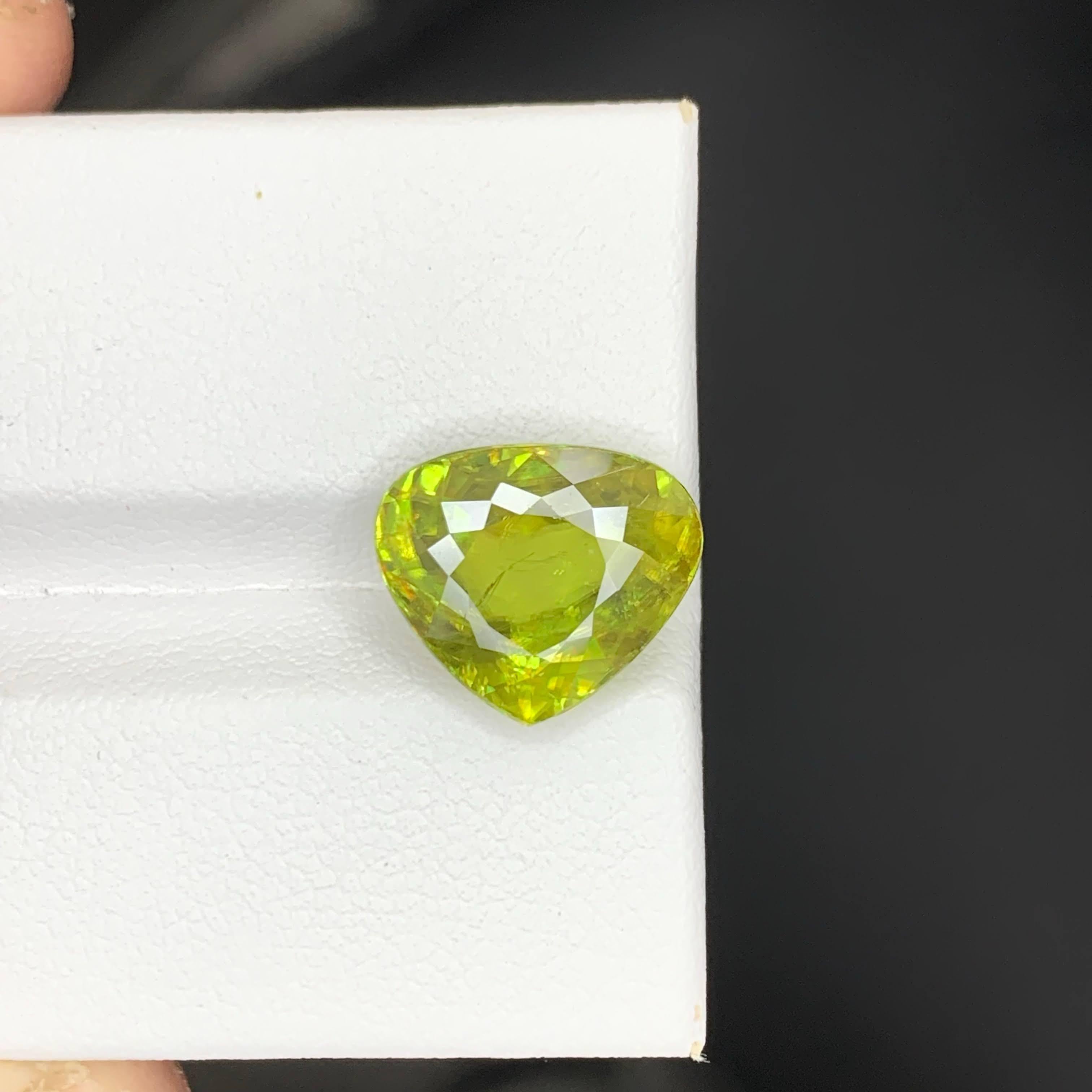 5,30 carati di Greene & Greene Stone naturale sciolto con taglio a cuore Gemma del Madagascar in vendita 5