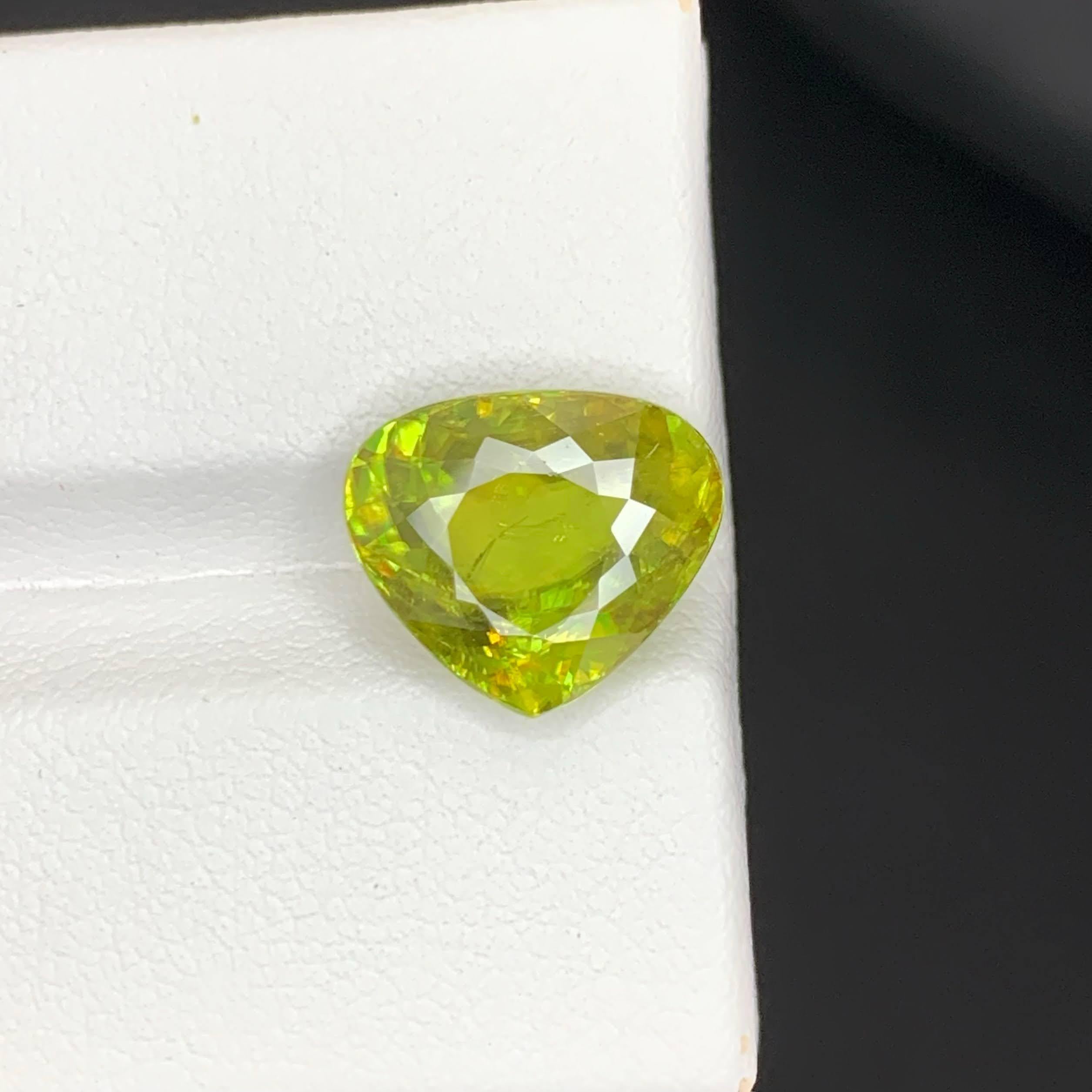 Peso 5,30 carati 
Dimensioni 12,2x10,6x5,8mm
Trattamento Nessuno 
Origine Madagascar 
Chiarezza SI
Forma del cuore tagliato 




Questo splendido Greene & Greene naturale del Madagascar da 5,30 carati è una gemma da collezione davvero affascinante.