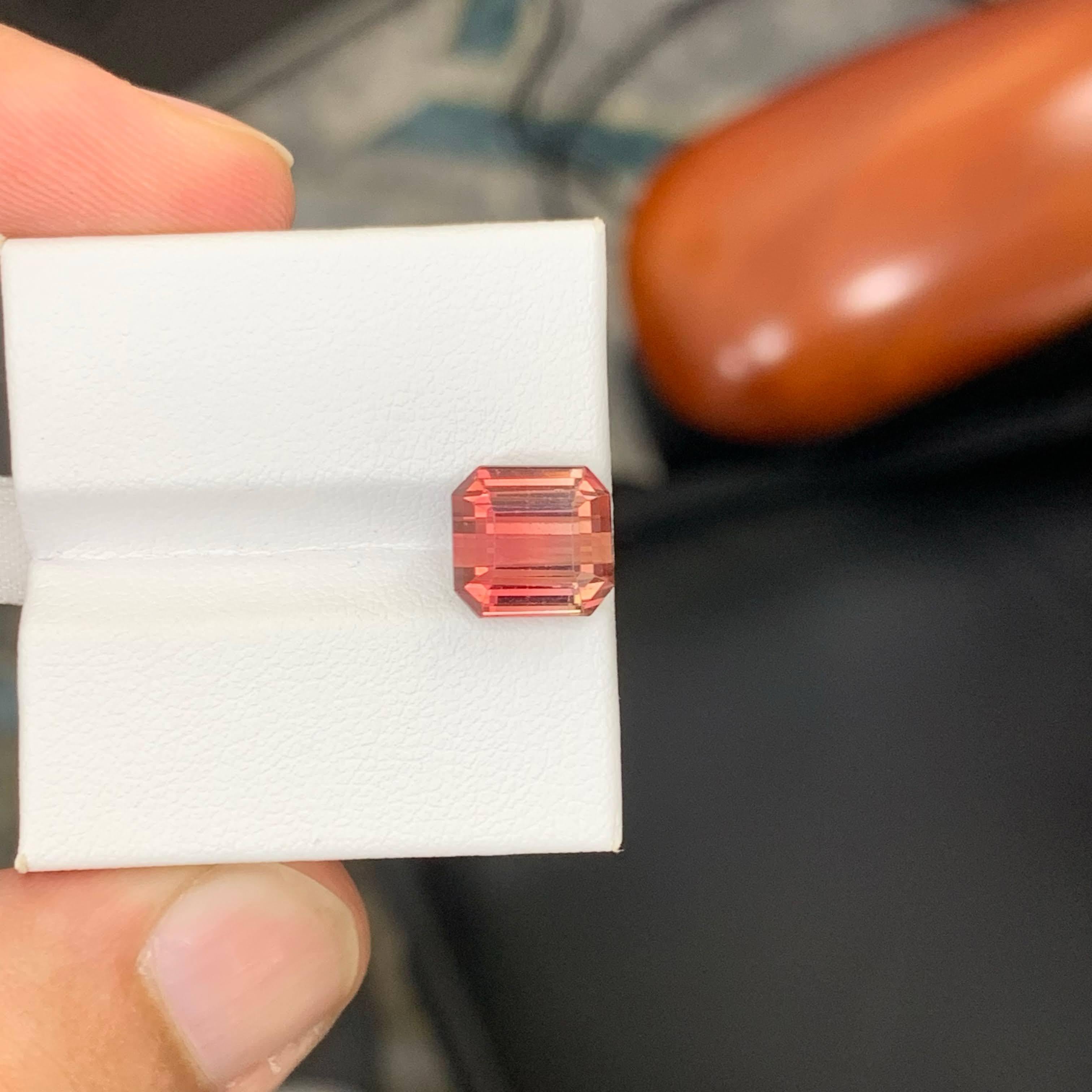 5,30 carati di tormalina rosa pesco naturale sfusa taglio smeraldo Gemma africana In condizioni Nuovo in vendita a Bangkok, TH