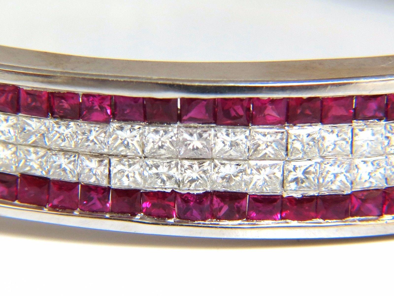 5.30 Carat Natural Princess Cut Ruby Diamonds Bangle Bracelet 18 Karat In New Condition In New York, NY