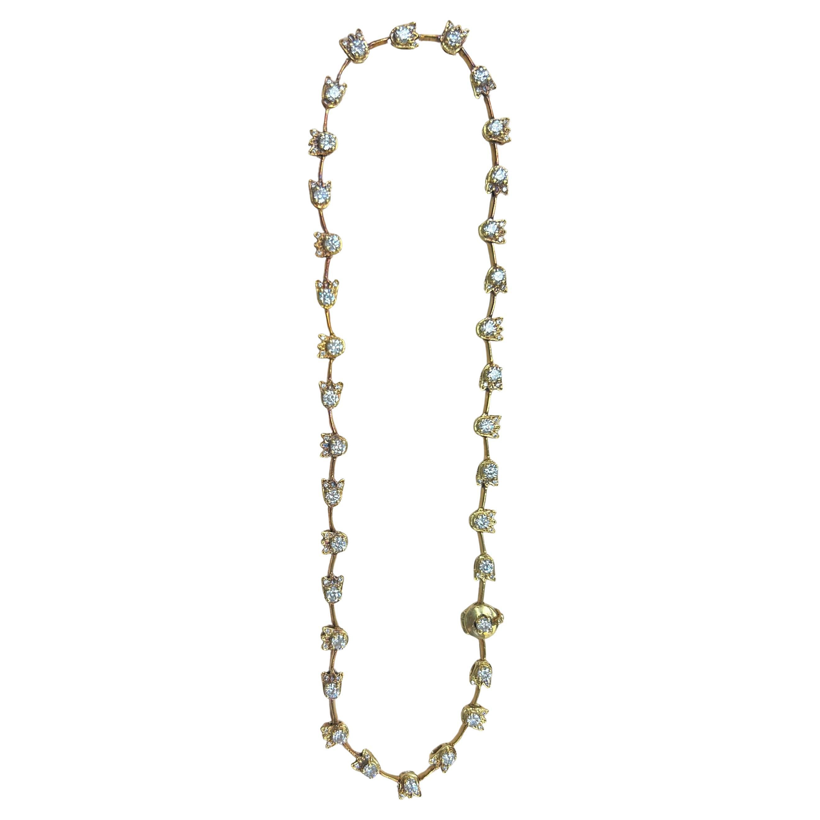 Collana da 5,30 carati realizzata dal famoso designer svizzero Henmann de Suisse in vendita