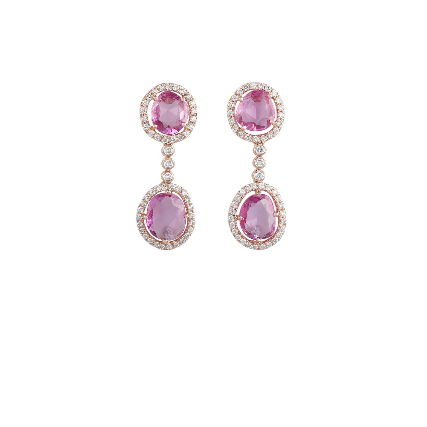 Zaffiro rosa taglio rosa - 5,30 carati
Diamante rotondo - 0,77 Carati
Oro rosa 18 carati - 4,82 grammi
