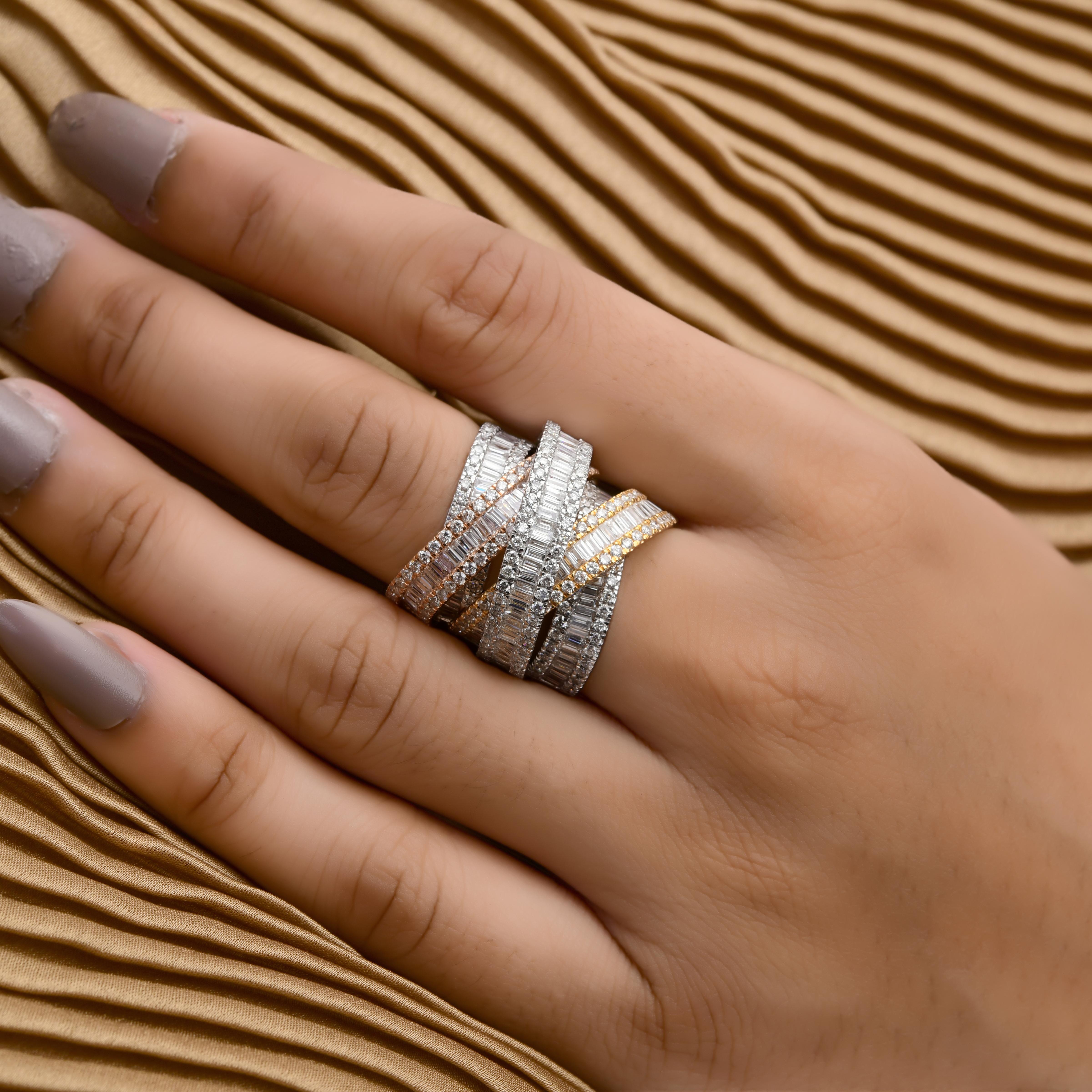 Bague enveloppante en or jaune et blanc 14 carats avec diamants ronds baguettes SI/H de 5,30 carats Pour femmes en vente