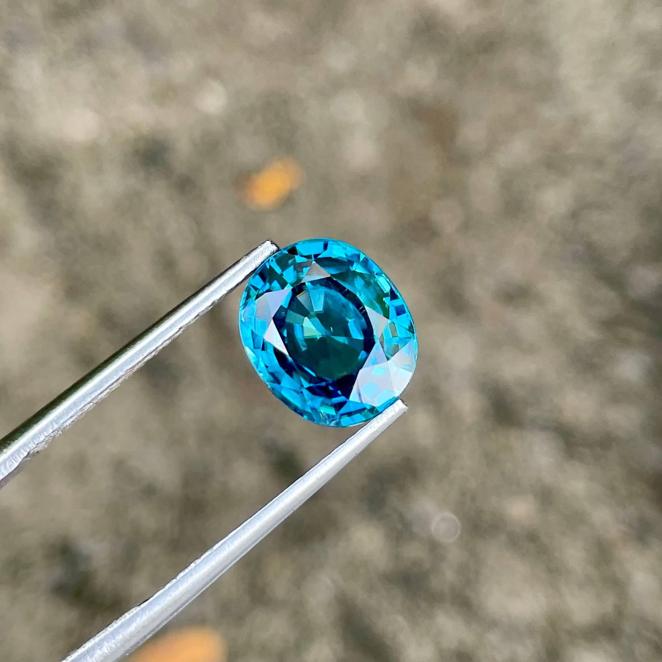 5.30 carats Blue Zircon Stone Oval Cut Natural Cambodian Gemstone For Sale 1