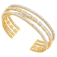 5.30 Carats Diamond 14 Karat Gold Bracelet Cuff