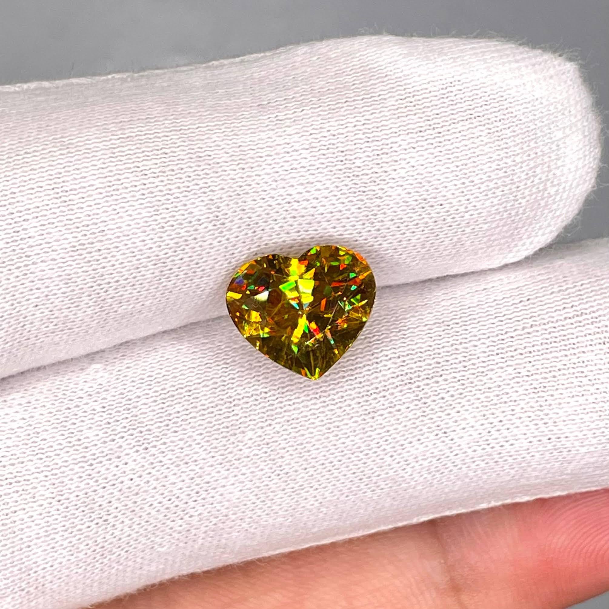 Heart Cut 5.30 Carats Fine Loose Sphene Stone Heart Shaped Madagascar's Gemstone For Sale