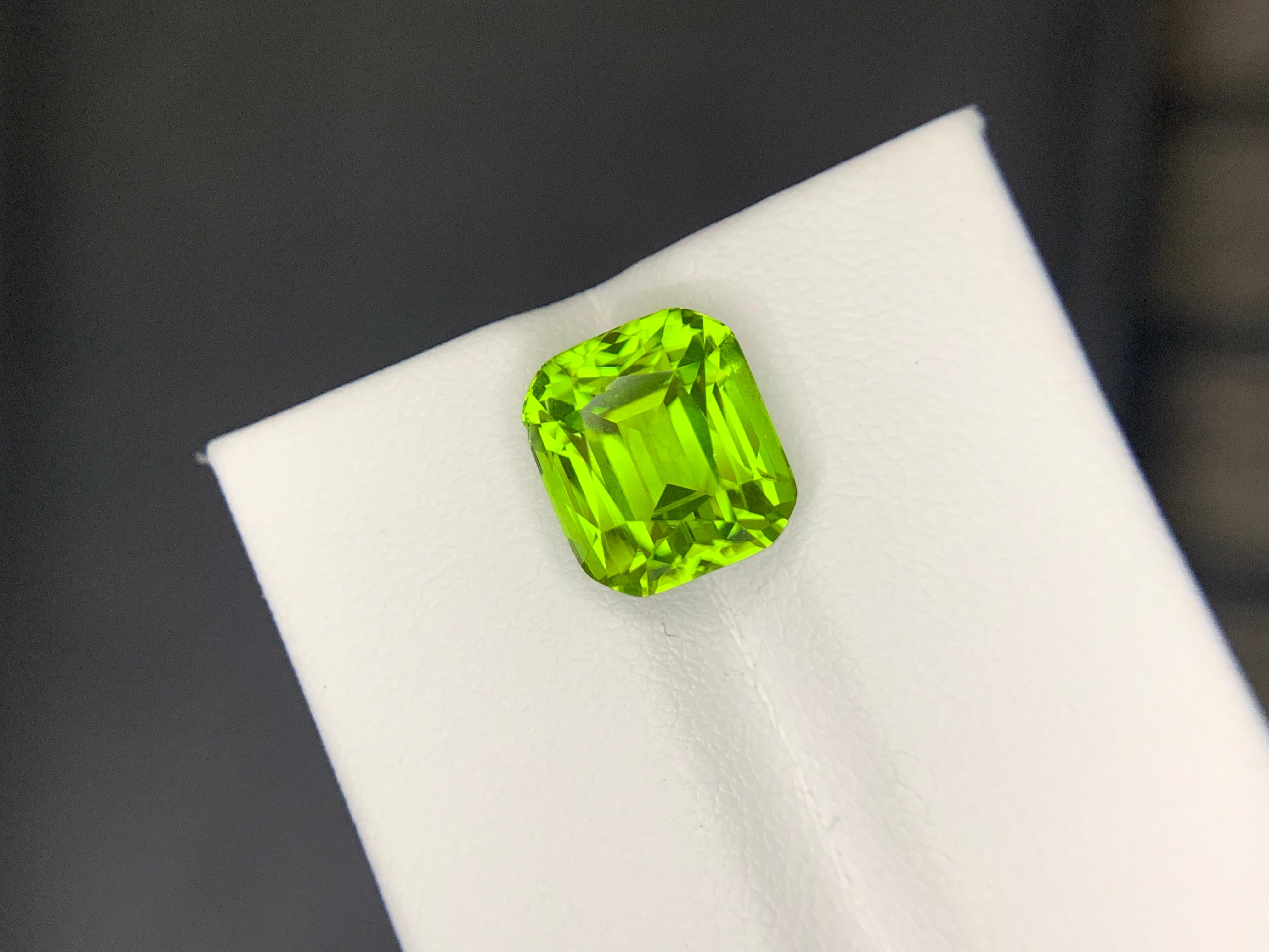 5.30 Carats Loose Peridot Natural Cushion Cut Gemstone im Zustand „Neu“ im Angebot in Brisbane, AU