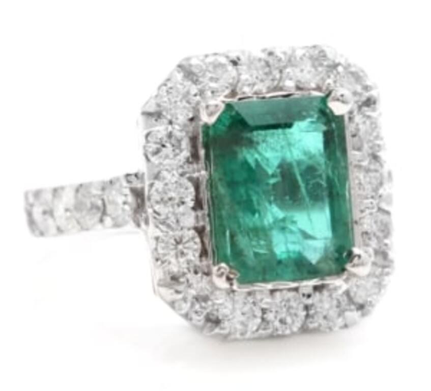 5.30 Karat Natürlicher Smaragd und Diamant 14K Massiv Weißgold Ring

Gesamtgewicht des natürlichen grünen Smaragds ist: Ca. 4.00 Karat (transparent)

Smaragd Maße: Ca. 10 x 8mm

Smaragd Behandlung: Ölen

Natürliche runde Diamanten Gewicht: Ca. 1,30