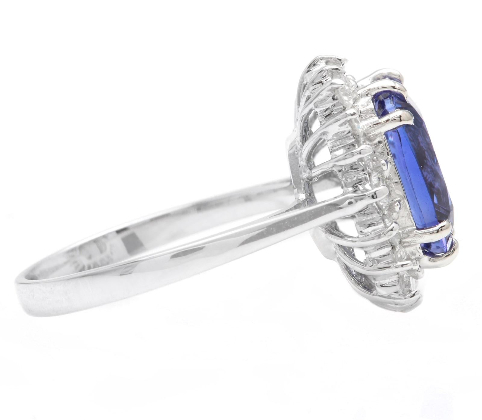 5.30 Carats Natural Tanzanite and Diamond 14K Solid White Gold Ring In New Condition For Sale In Los Angeles, CA