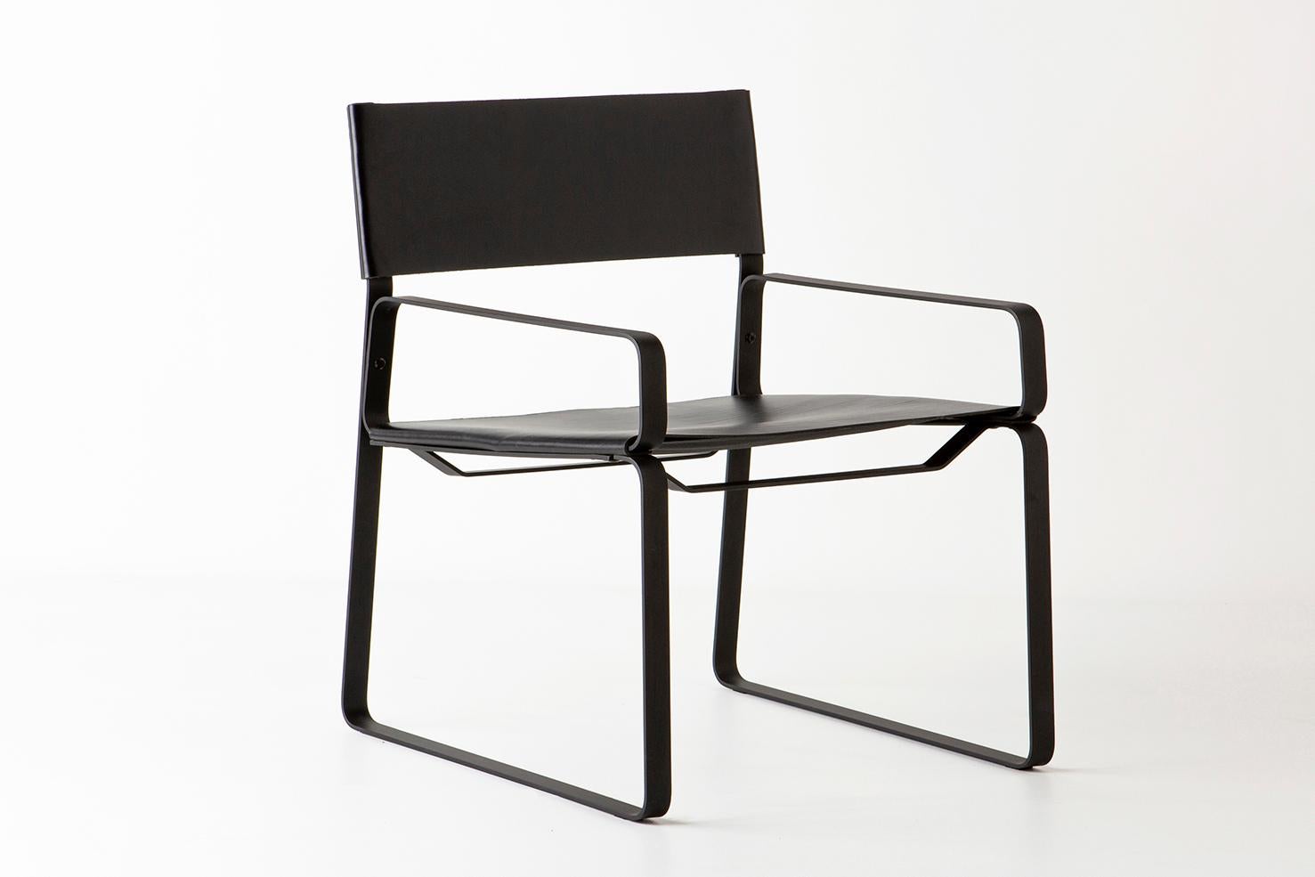 Moderne 5:30 Chaise longue:: cuir tanné naturel:: cadre en acier:: noir en vente