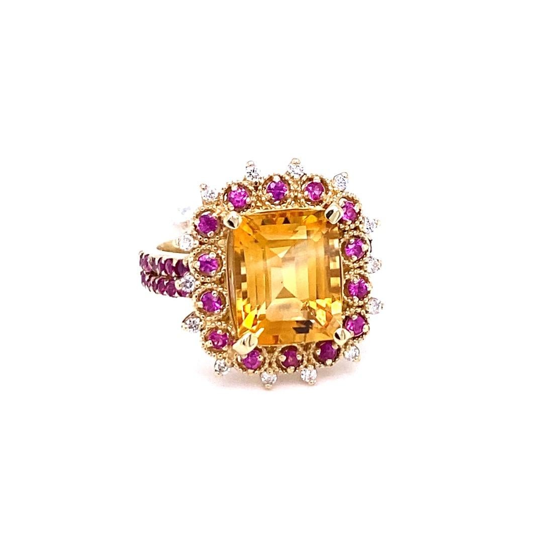 Bague de fiançailles en or jaune 5,31 carats, citrine, saphir et diamant

Cette magnifique bague contient un magnifique quartz citrine taille émeraude pesant 4.32 carats et est entourée d'un total de 42 saphirs roses pesant 0.85 carats et 14