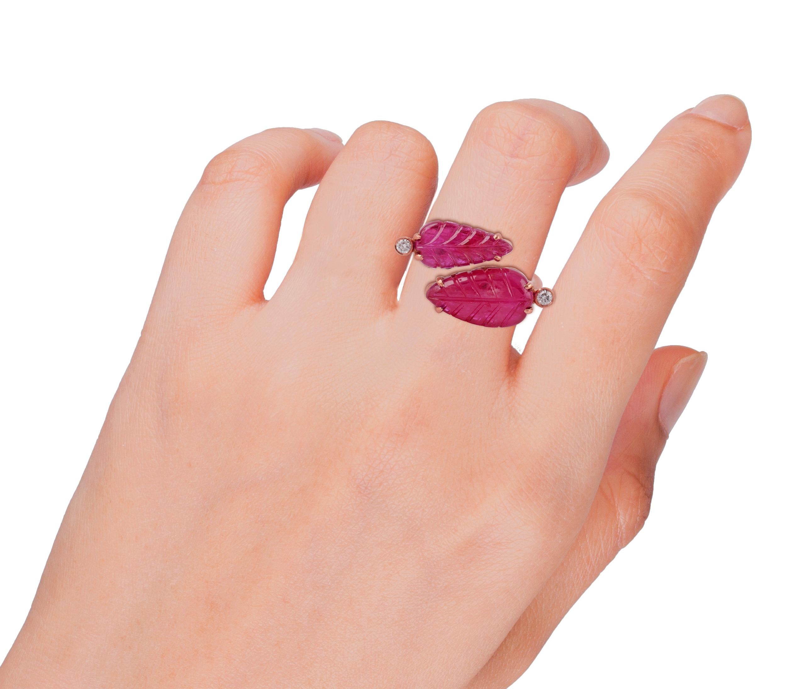 Mixed Cut 5.31 Carat Cocktail Leaf Ruby Ring in 18 K Gold  For Sale