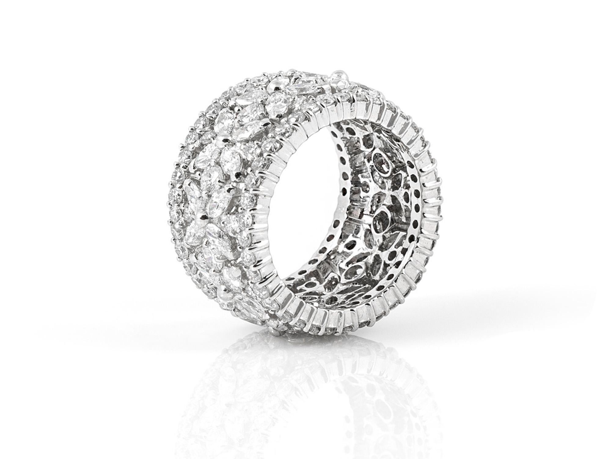 Taglio marquise Fascia larga con diamante da 5.31 carati in vendita