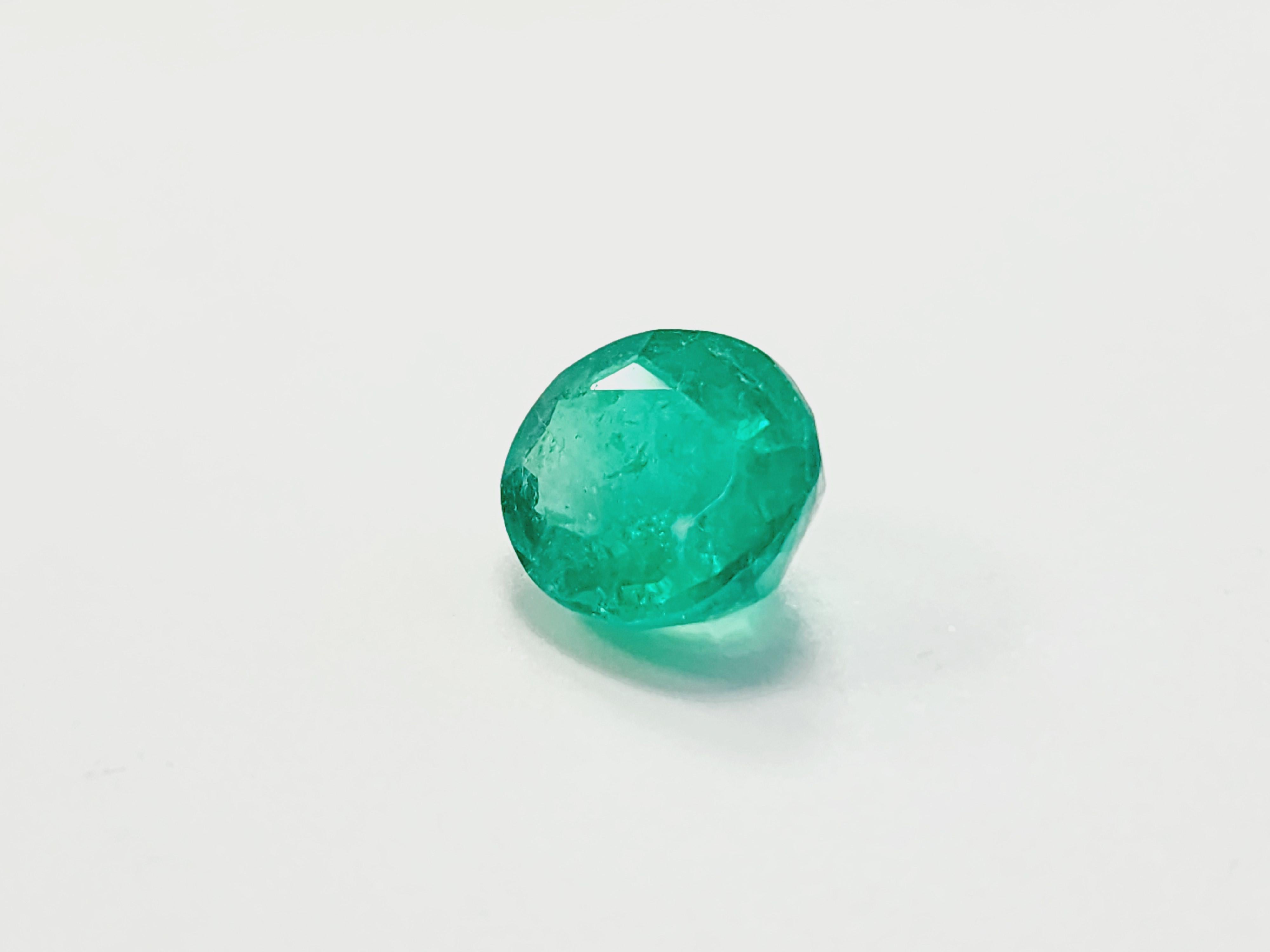Fabulous 5,31 Karat natürliche schöne Farbe Echte kolumbianischen grünen Smaragd Lose Edelstein

5,31 KARAT OVALER ECHTER SMARAGD AUS KOLUMBIEN 
10,7 MM X 12,5 MM

*Kostenloser Versand innerhalb der USA