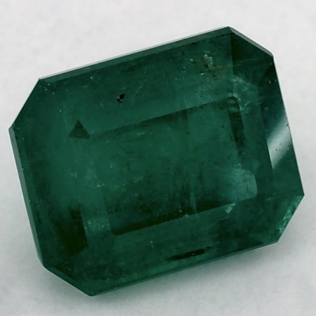 Con un vibrante tono verde, la piedra de nacimiento de mayo es un símbolo del renovado crecimiento primaveral. 

Explora la vibrante colección de esmeraldas, rubíes y zafiros de nuestra tienda, disponibles como gemas sueltas y combinadas con nuestra