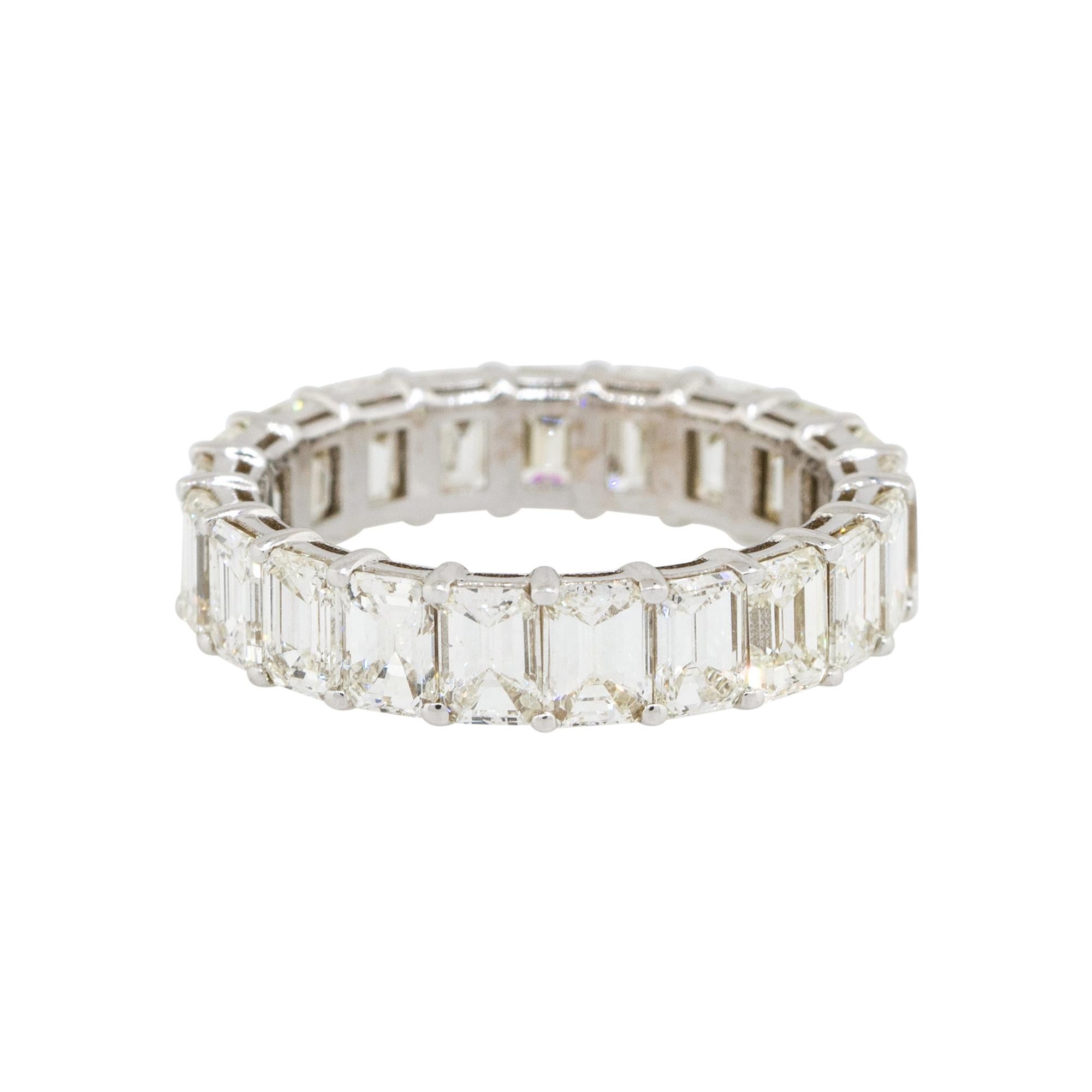 Alliance pour l'éternité en diamant taille émeraude 5.32 Carat 18 Karat En stock en vente 1
