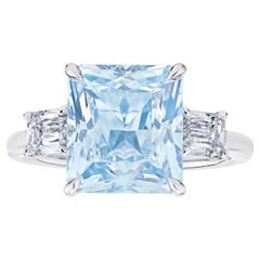 5.32 Carat Radiant Cut Light Blue Natural Sapphire and Diamond Platinum Ring