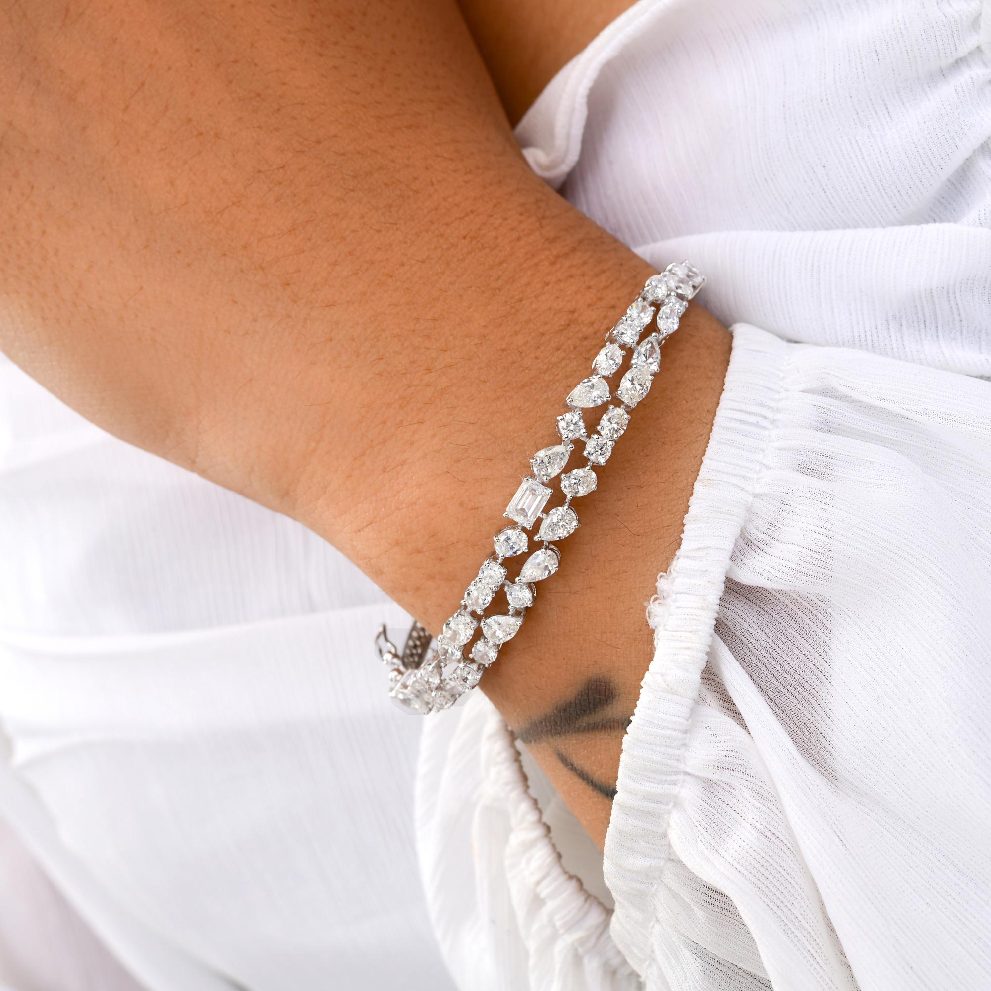 Taglio a goccia 5,32 Carati SI Chiarezza HI Colore Diamante Bracciale Curva Oro Bianco 18 Carati in vendita
