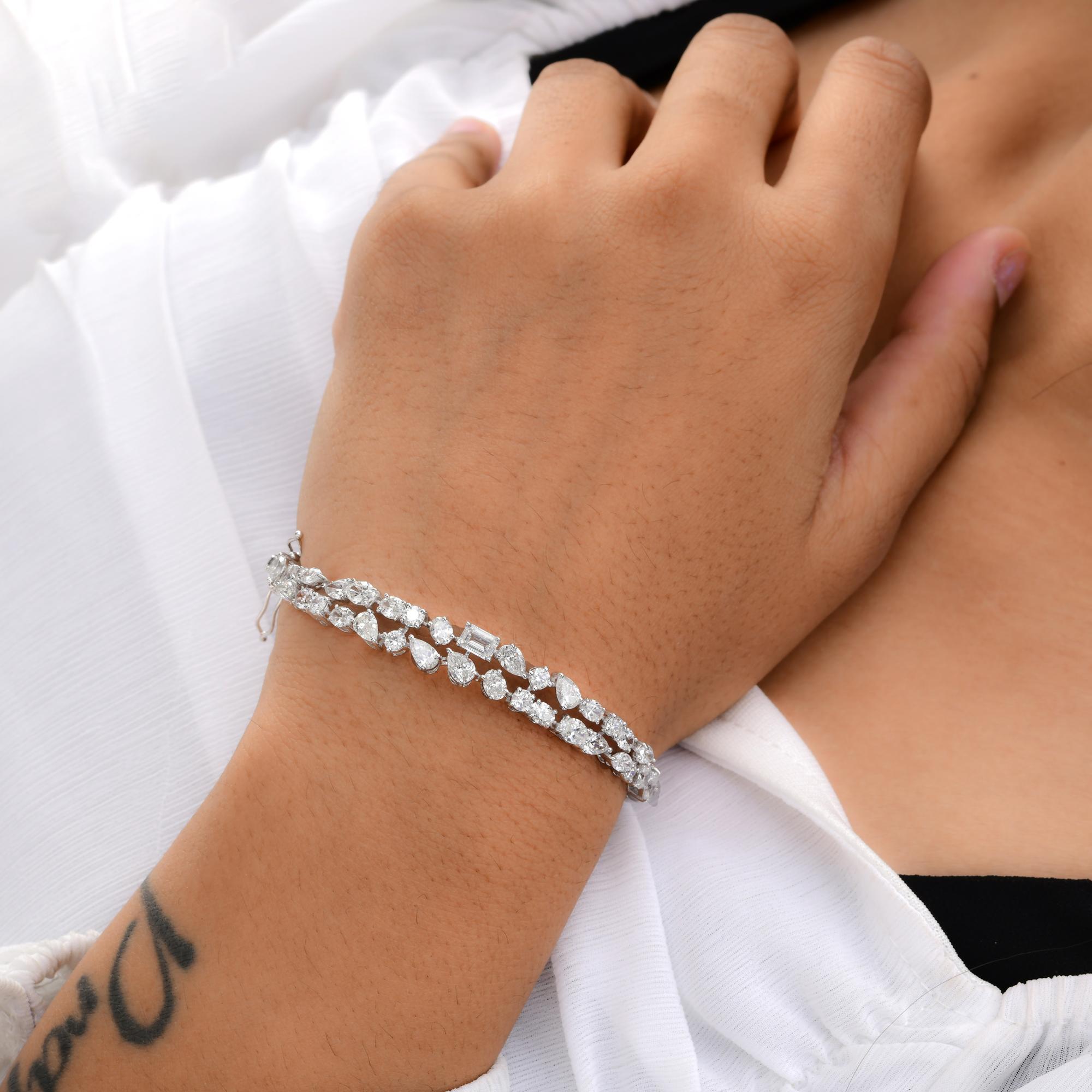 5,32 Carati SI Chiarezza HI Colore Diamante Bracciale Curva Oro Bianco 18 Carati In condizioni Nuovo in vendita a Diera, Dubai