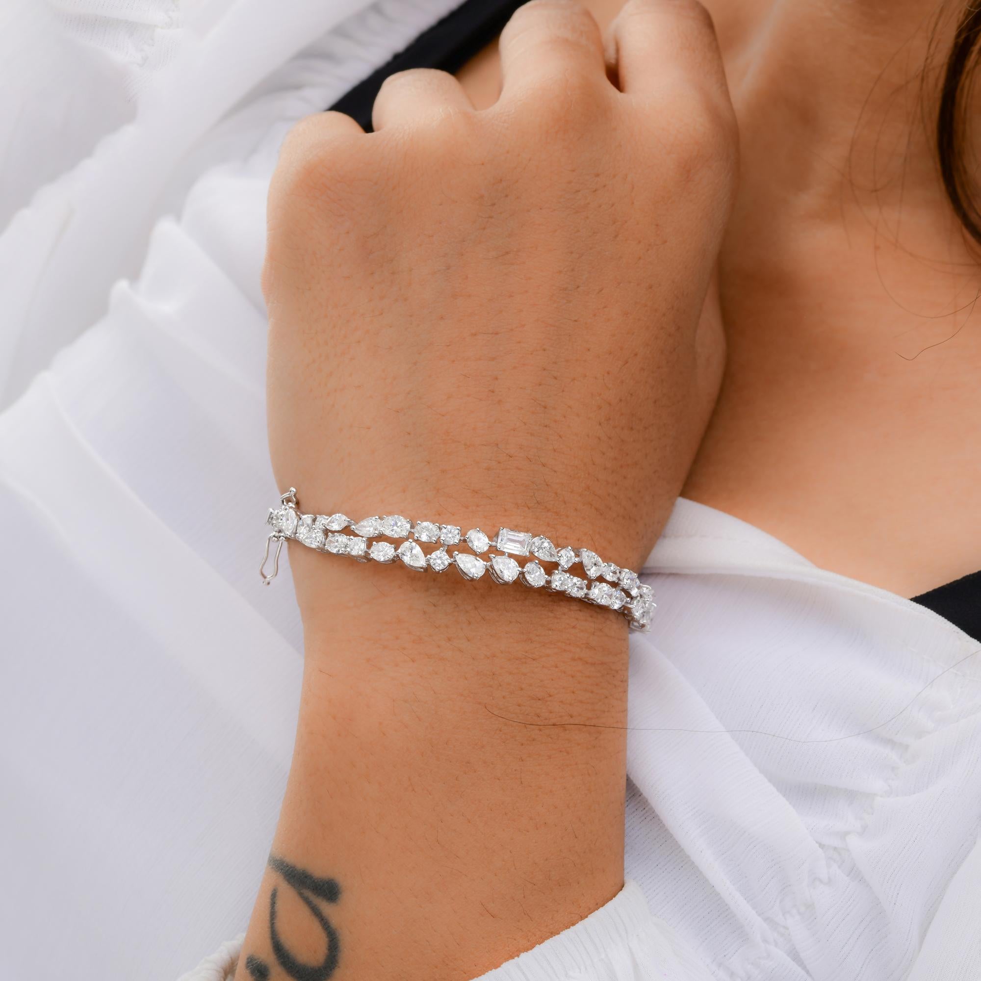 Donna 5,32 Carati SI Chiarezza HI Colore Diamante Bracciale Curva Oro Bianco 18 Carati in vendita