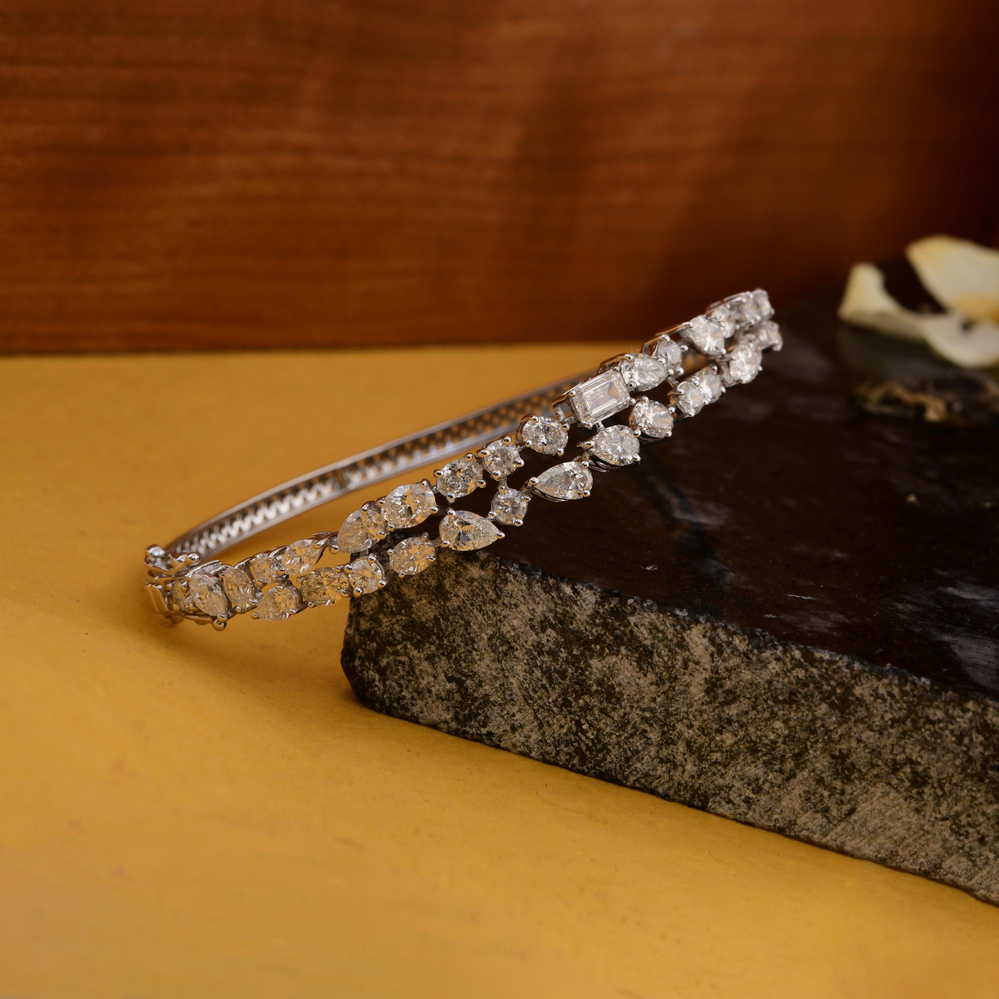 5,32 Carati SI Chiarezza HI Colore Diamante Bracciale Curva Oro Bianco 18 Carati in vendita 2