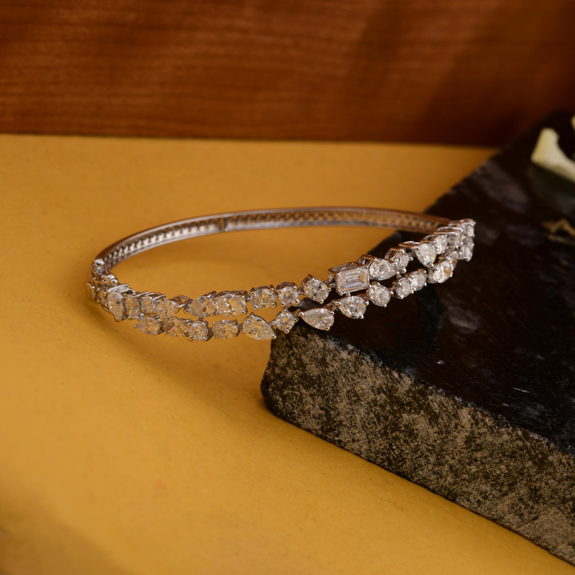 5,32 Carati SI Chiarezza HI Colore Diamante Bracciale Curva Oro Bianco 18 Carati in vendita 3