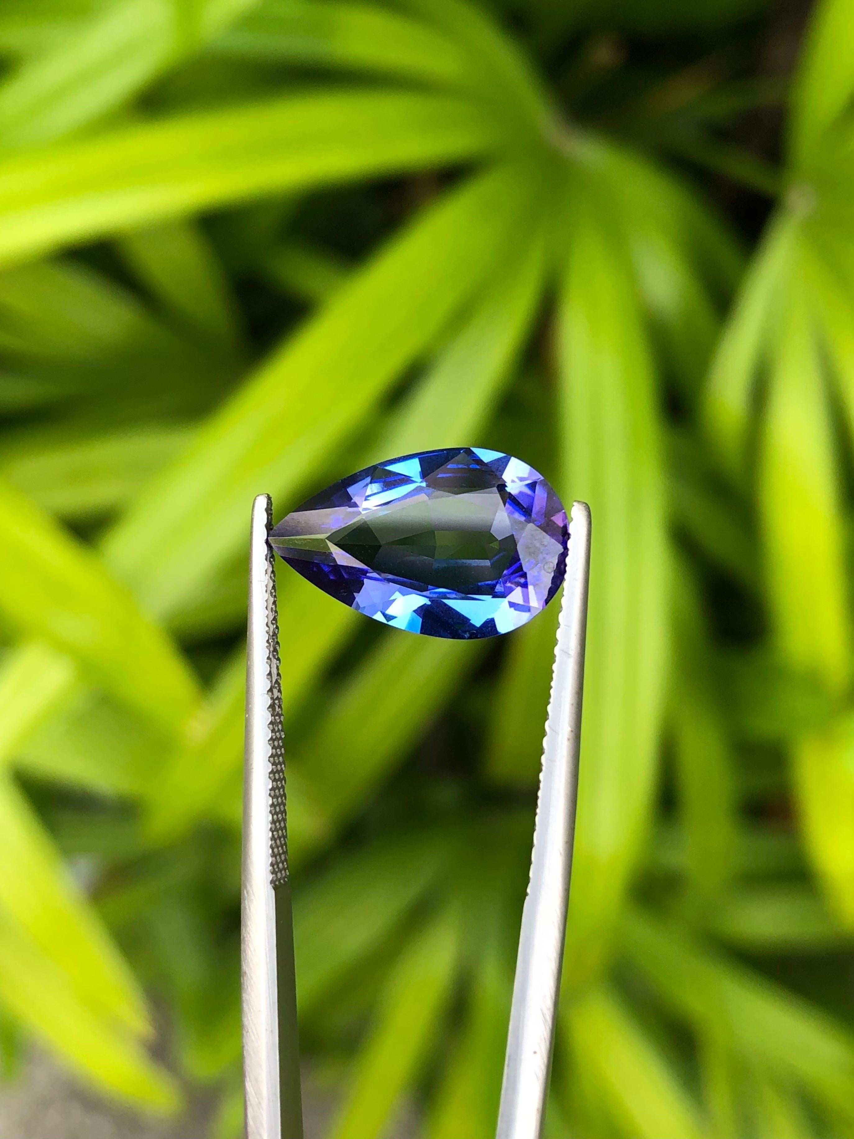 5.32 Ct AIG Certificate Natural Tanzanite Unheated  Blue color eye clean For Sale 3