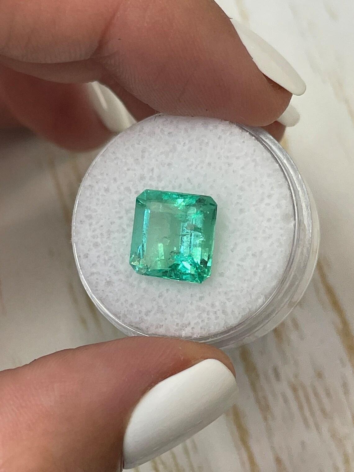 Modern 5.32ct Glowy Green Asscher Cut Muzo Emerald 10x10 Genuine May Birthstone For Sale