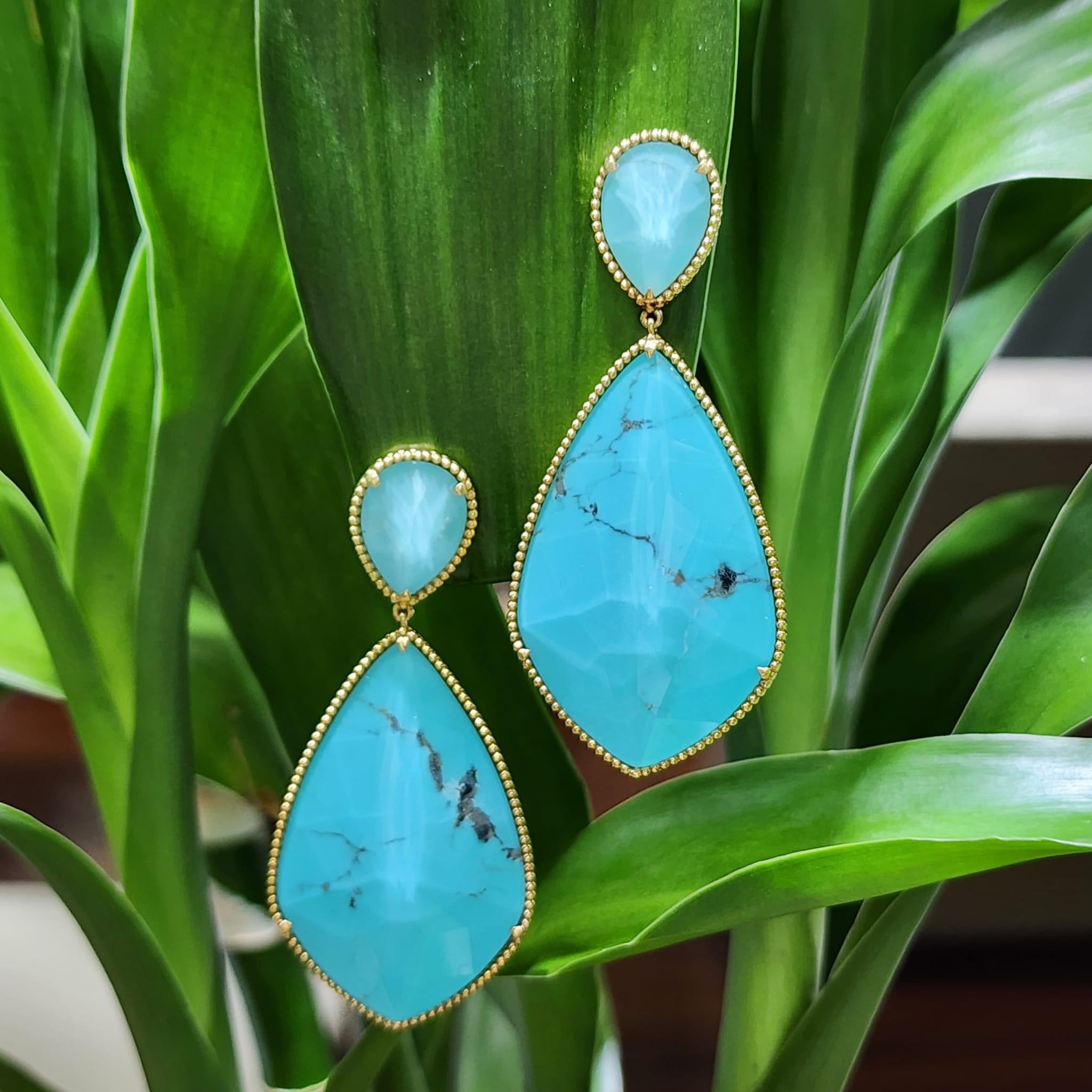 Vintage 53.31 Carat Turquoise Quartz Doublet Dangle Earrings in 18K Yellow Gold In New Condition For Sale In Hong Kong, HK