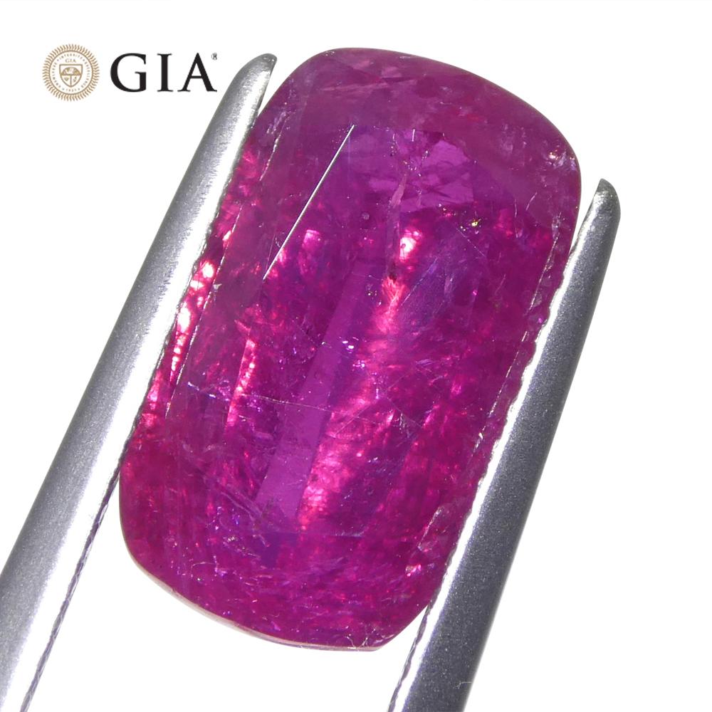 5,33 carati di rubino rosso violaceo GIA certificato Afghanistan non riscaldato In condizioni Nuovo in vendita a Toronto, Ontario