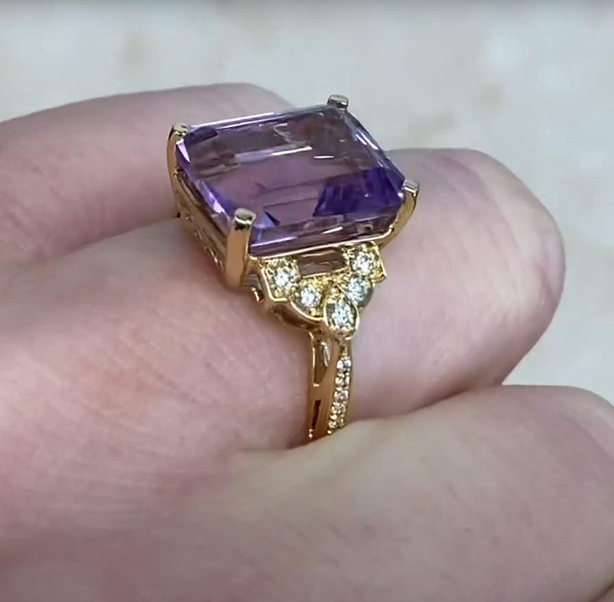 5.33ct Emerald Cut Amethyst Cocktail Ring, 18k Yellow Gold For Sale 2