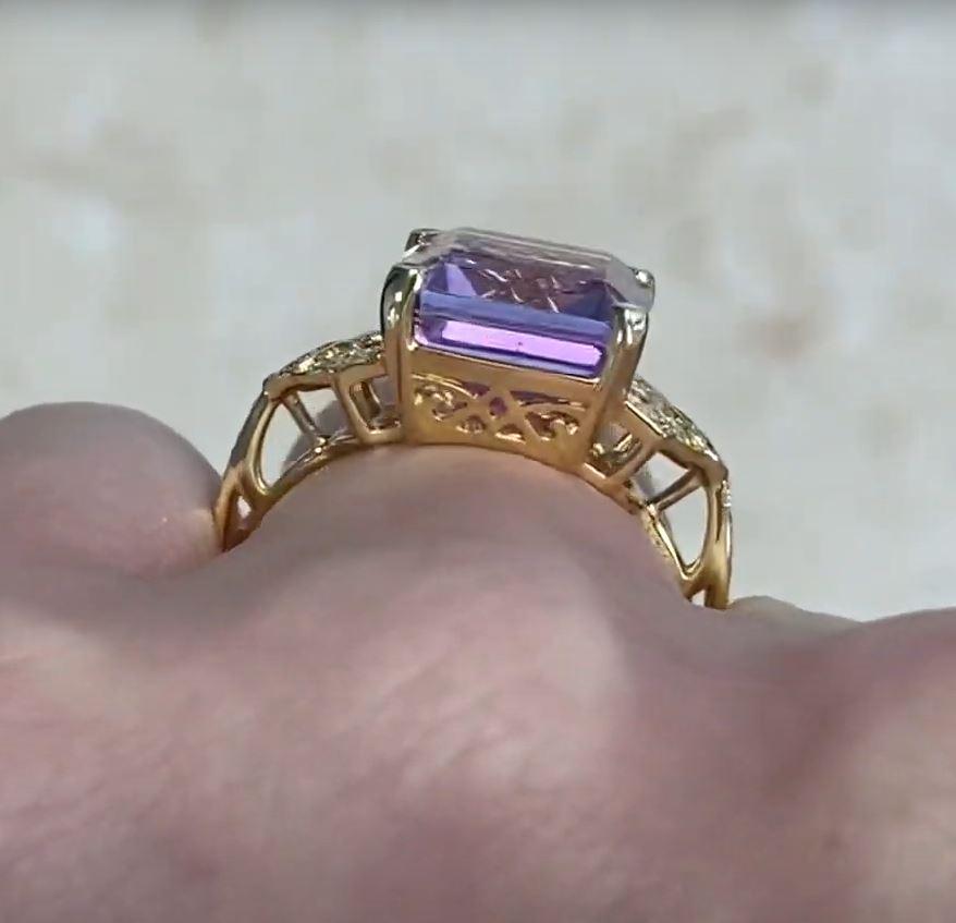5.33ct Emerald Cut Amethyst Cocktail Ring, 18k Yellow Gold For Sale 3