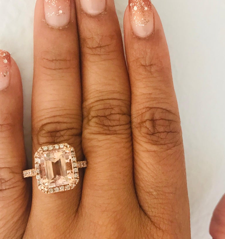 Morganite Diamond Rose Gold Engagement Ring In New Condition For Sale In Los Angeles, CA