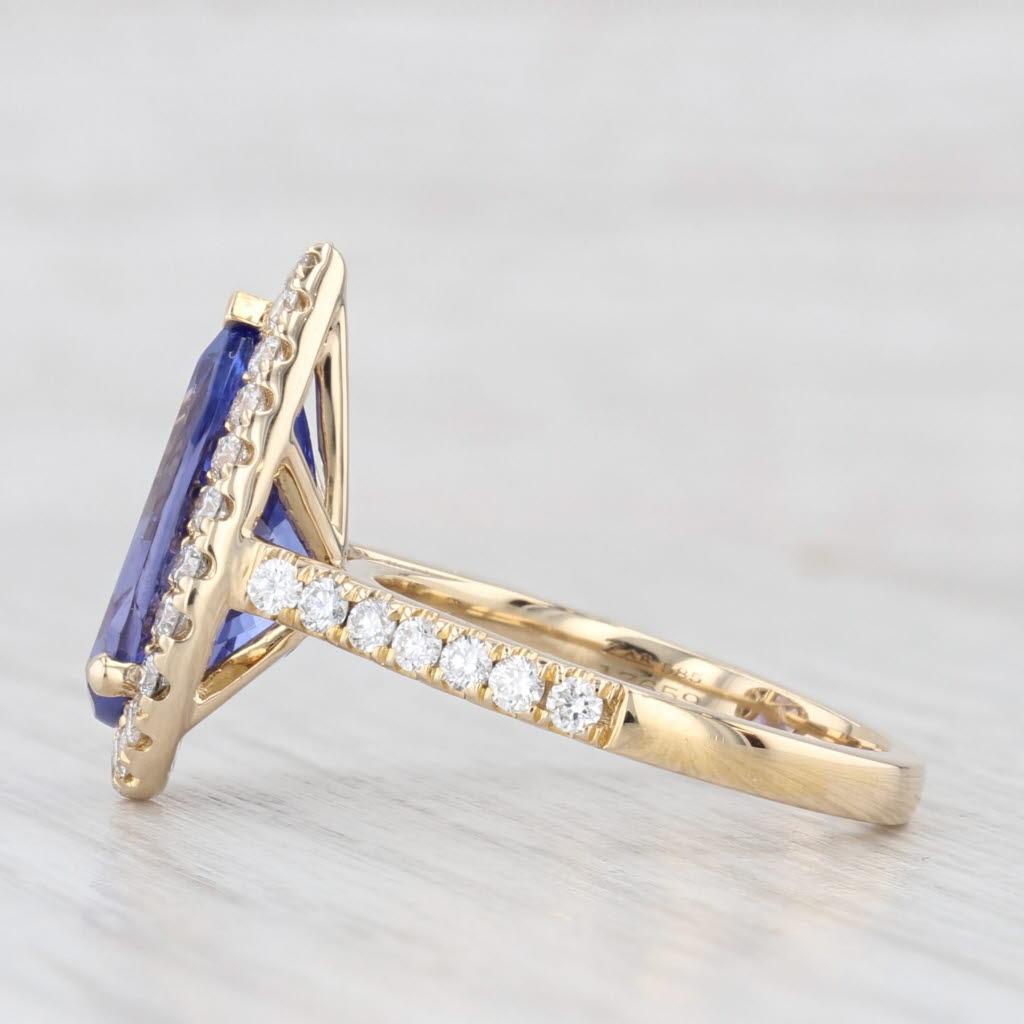 Informations sur les pierres précieuses :
- Tanzanite naturelle -
Carats - 4.64ct 
Coupe - Poire
Couleur - Bleu violet
Traitement - Chauffé

- Diamants naturels -
Total des carats - 0.70ctw
Taille - Brilliante ronde
Couleur - F - G
Clarté - VS2 -