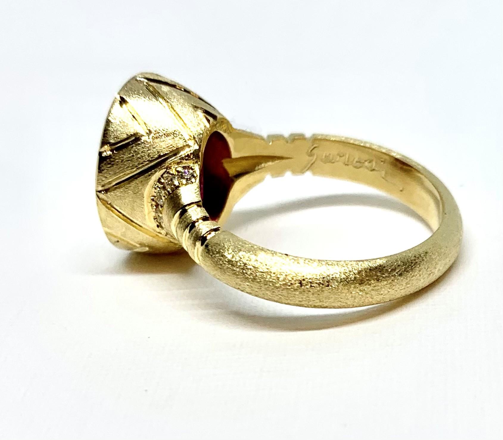 5.35 Carat Rubellite Tourmaline and Diamond Band Ring in 18k Yellow Gold In New Condition For Sale In Los Angeles, CA