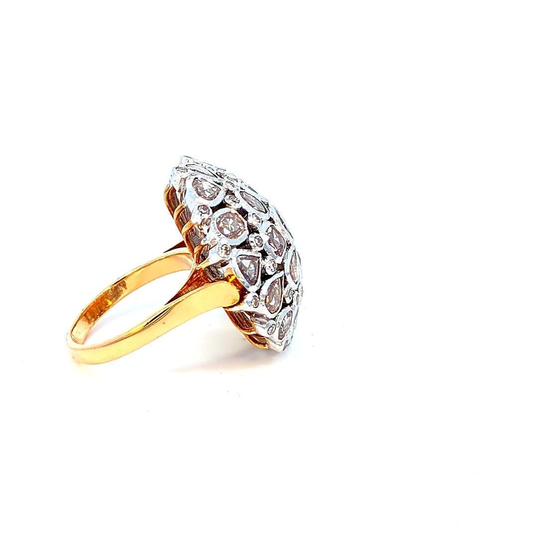 Bague en or 18 carats avec 5,35 carats de diamants en grappe Neuf - En vente à New York, NY