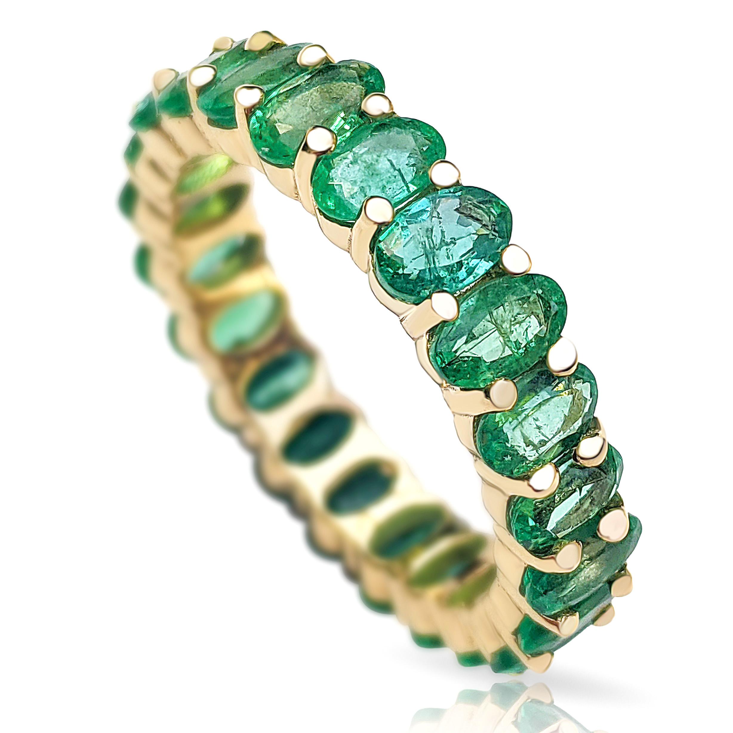 $1 NO RESERVE! -  5.35cttw Emeralds Eternity Band - 14K Yellow Gold Ring In New Condition In Ramat Gan, IL