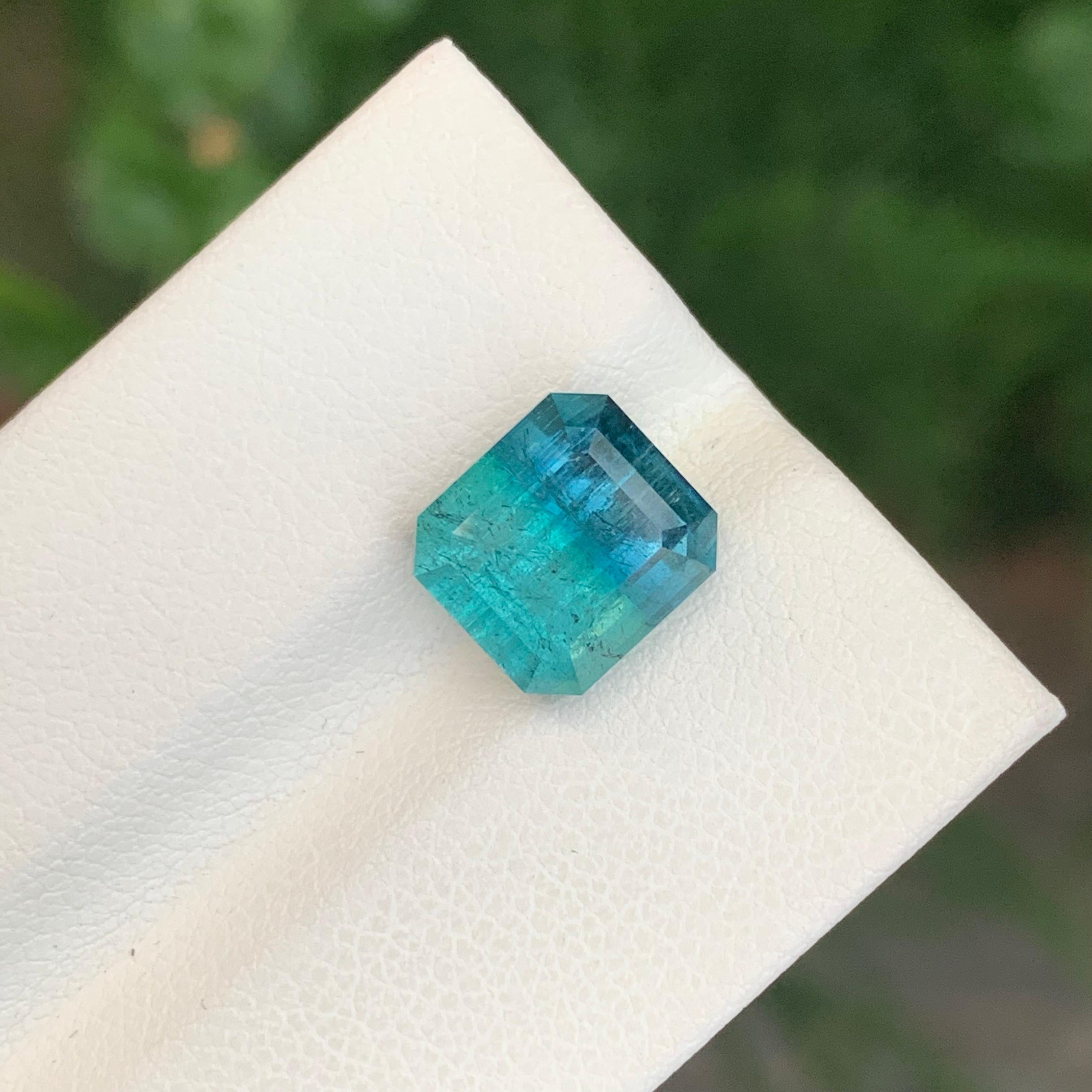 5.35 Carat Natural Loose Bi Colour Tourmaline Emerald Shape Gemstone In New Condition For Sale In Peshawar, PK