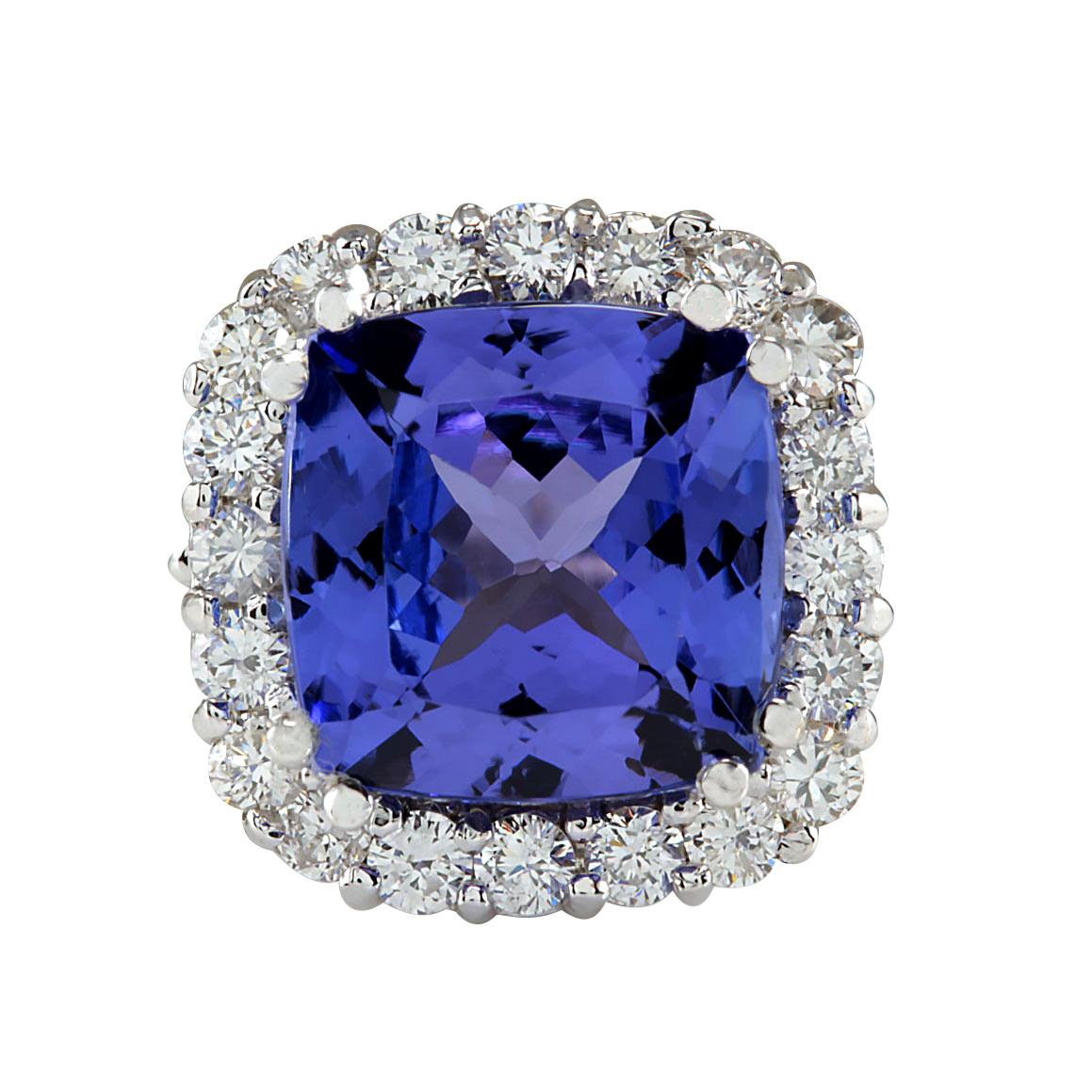 Natural Tanzanite Diamond Ring In 14 Karat White Gold  In New Condition For Sale In Los Angeles, CA