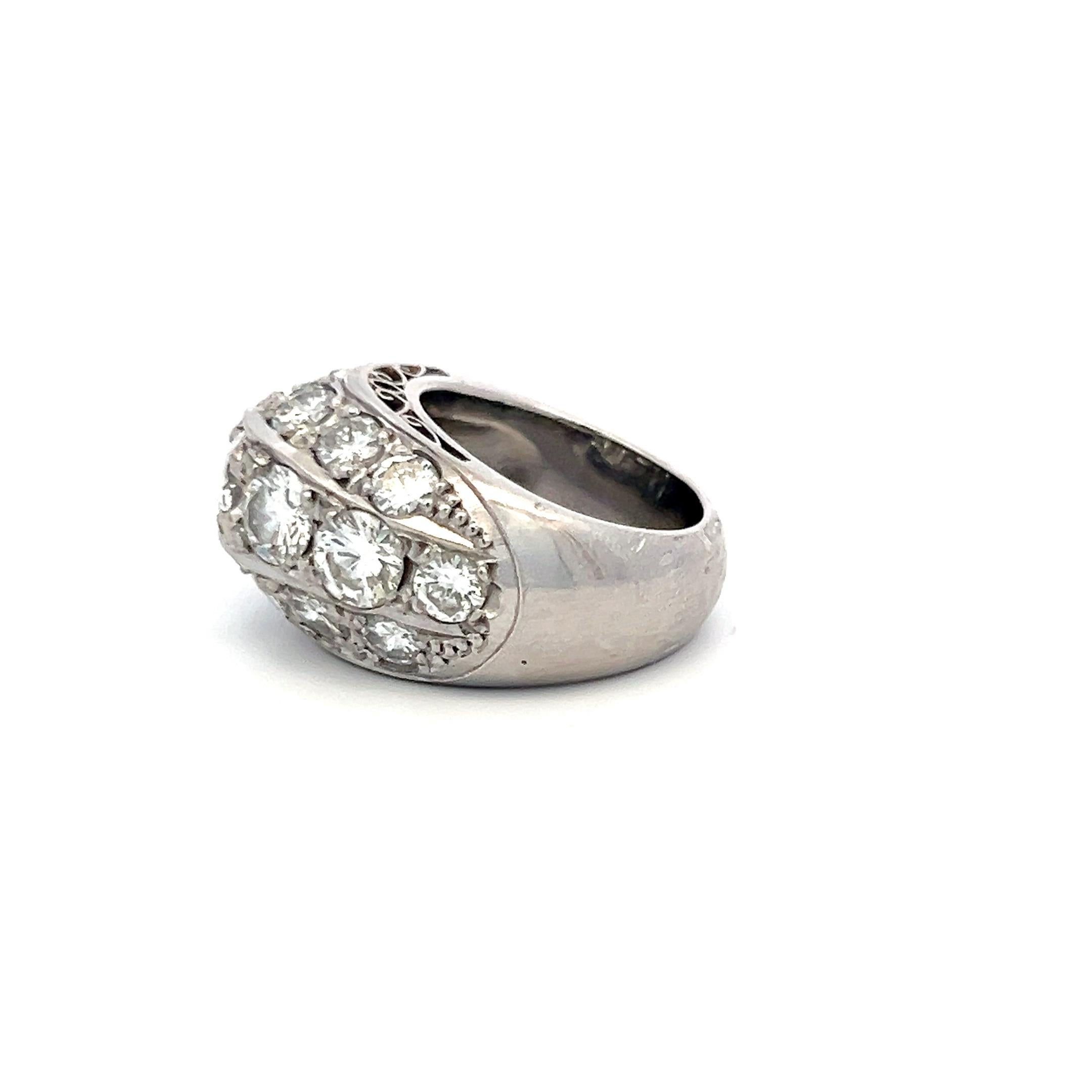 5.35 Carat Round Brilliant E VS Diamond Platinum Cocktail Ring In Good Condition For Sale In New York, NY