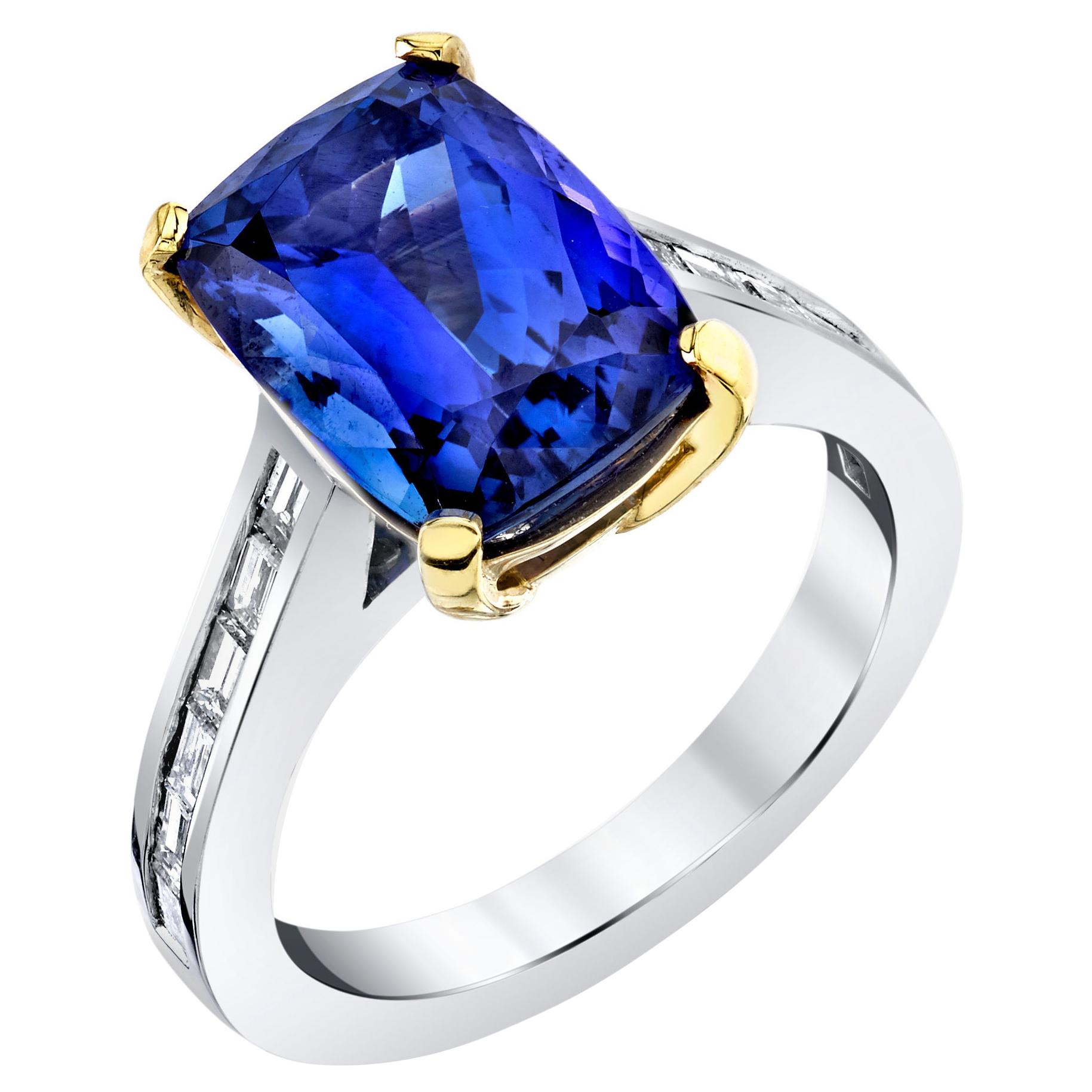 18K Gold Cushion Cut Tanzanite Rings - 146 For Sale on 1stDibs 