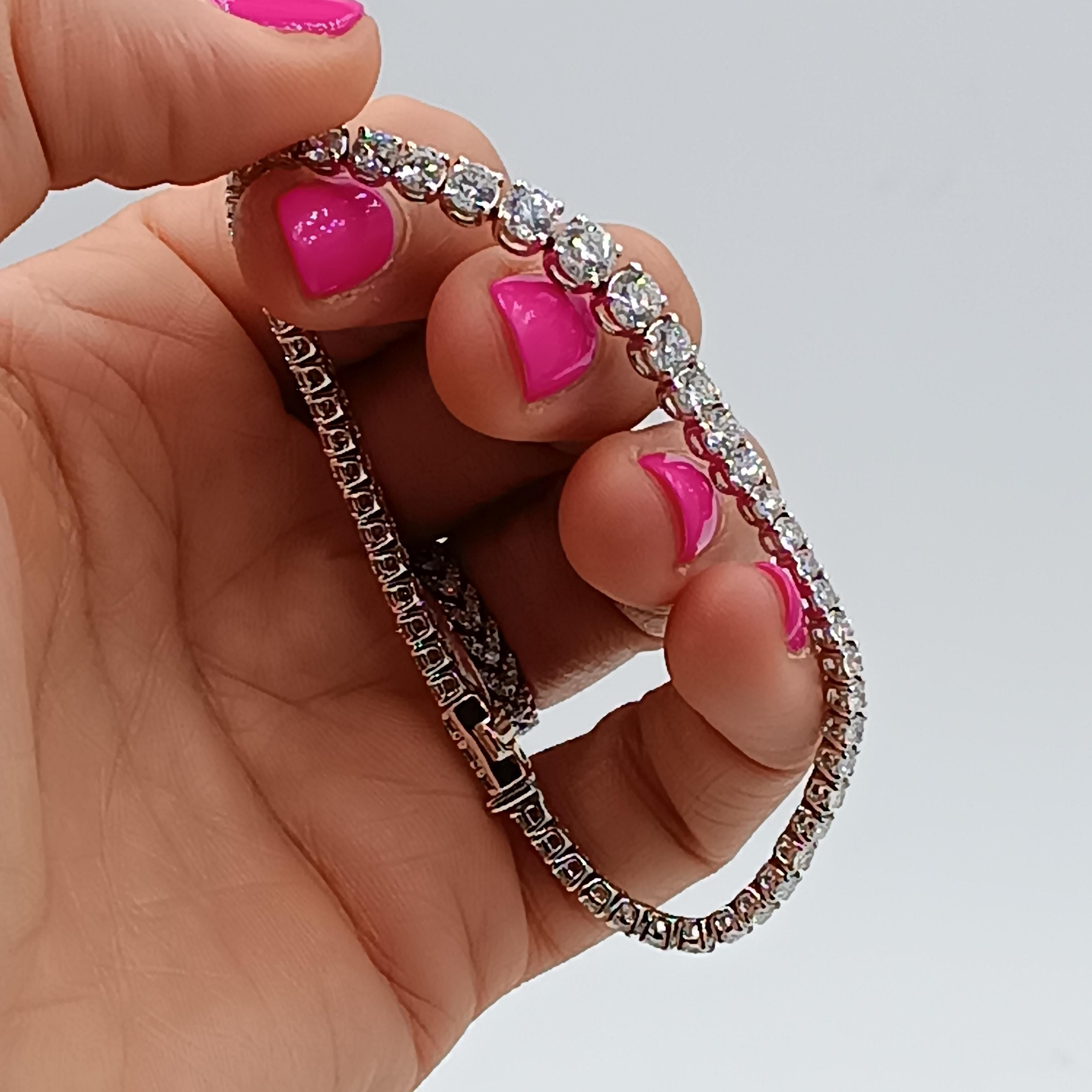 This wonderful 18 carat white gold tennis bracelet boasts 56 VS G color diamonds for a total of 5,35 carats The gold weights is 13.23 grams. the length is 18 cm
A classic masterpiece made in our workshop in Milano.
any item of our jewelry collection
