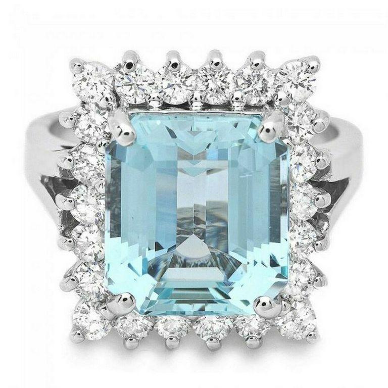5.35 Carat Natural Aquamarine and Diamond 14 Karat Solid White Gold Ring In New Condition For Sale In Los Angeles, CA