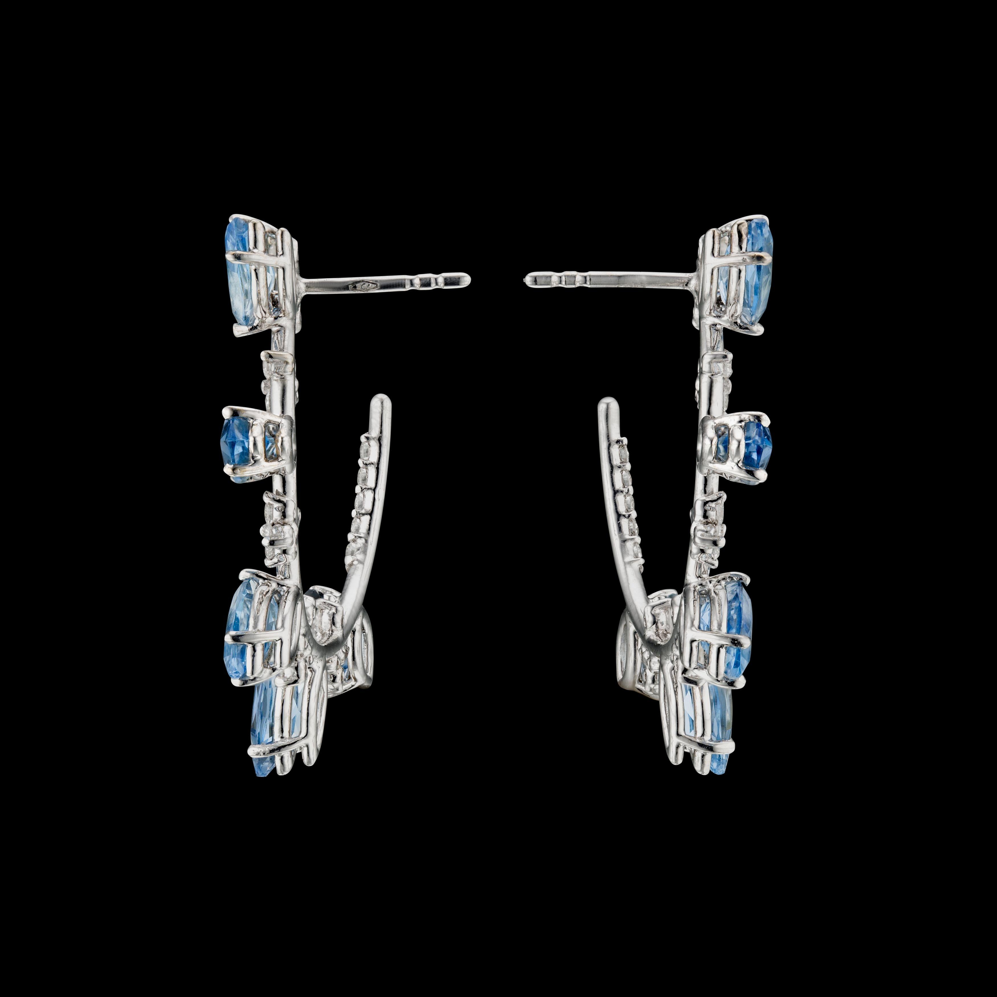 5.36 AquaMarine and Diamonds Loop Earrings in White 18 Karat Gold In New Condition For Sale In Ramat Gan, IL